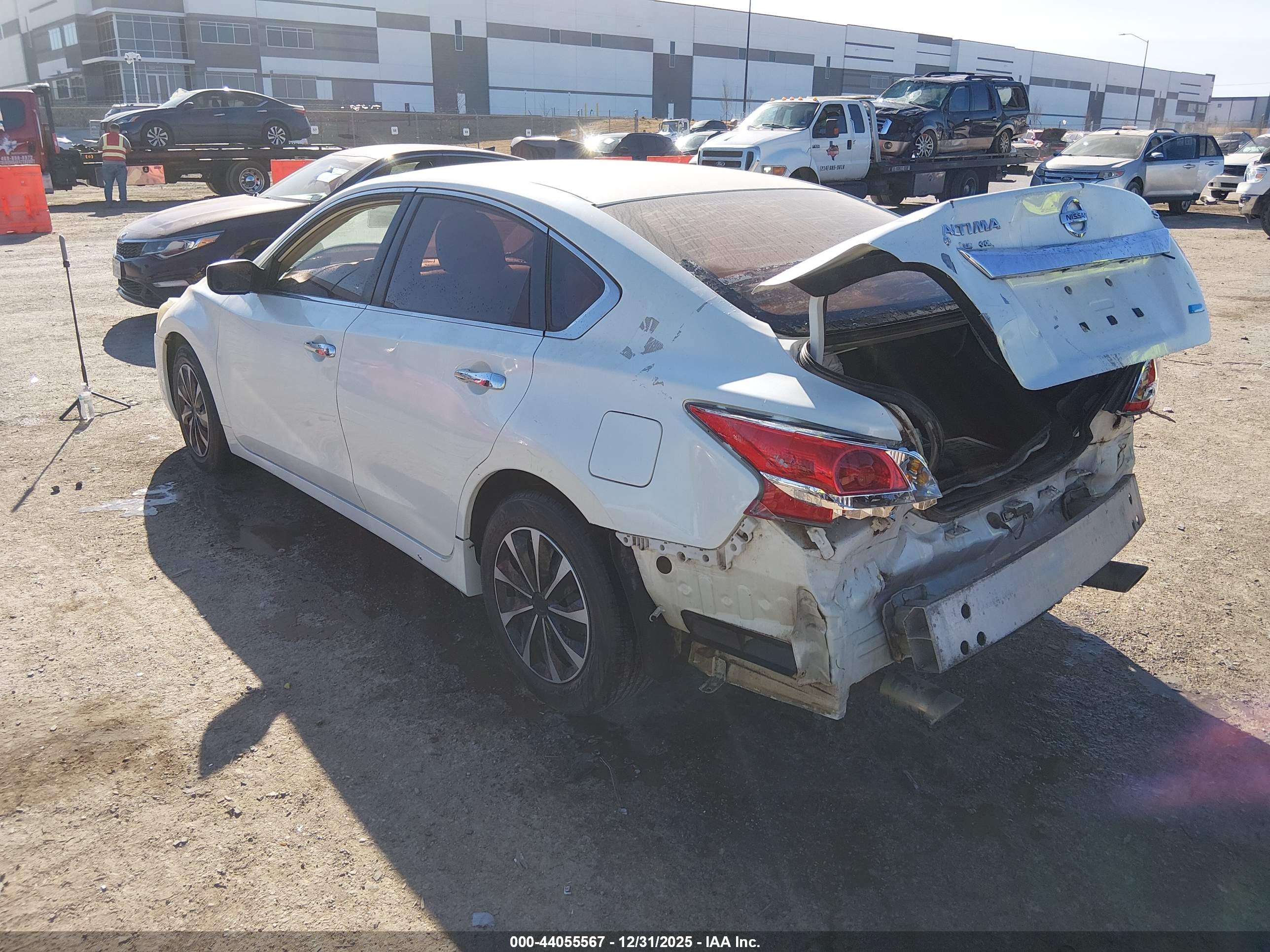 NISSAN ALTIMA image 3