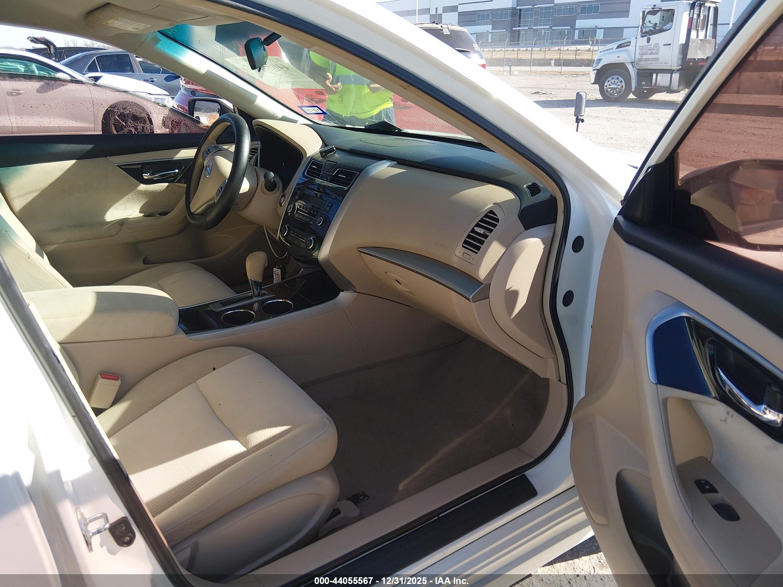 NISSAN ALTIMA image 5