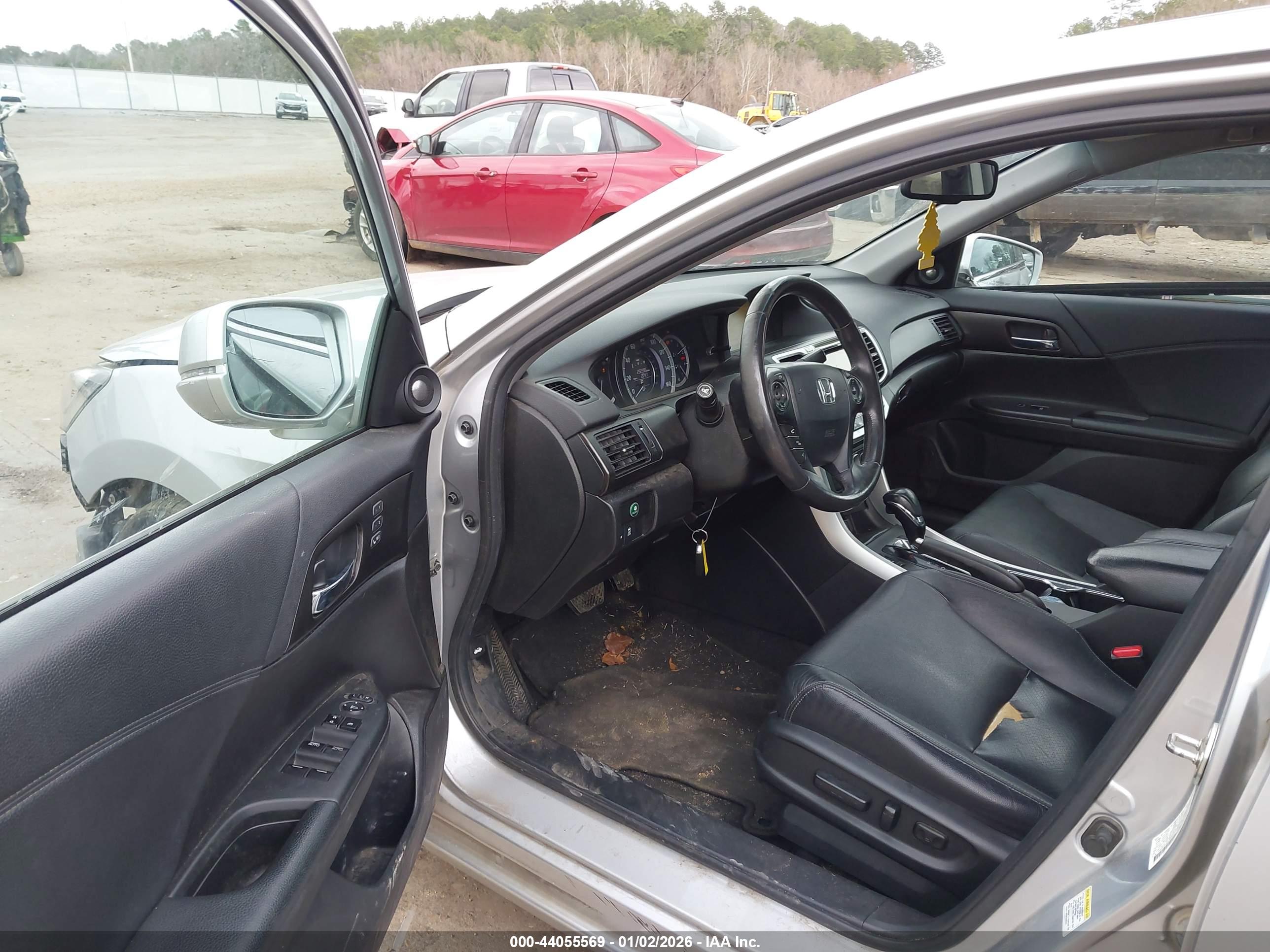 HONDA ACCORD image 5