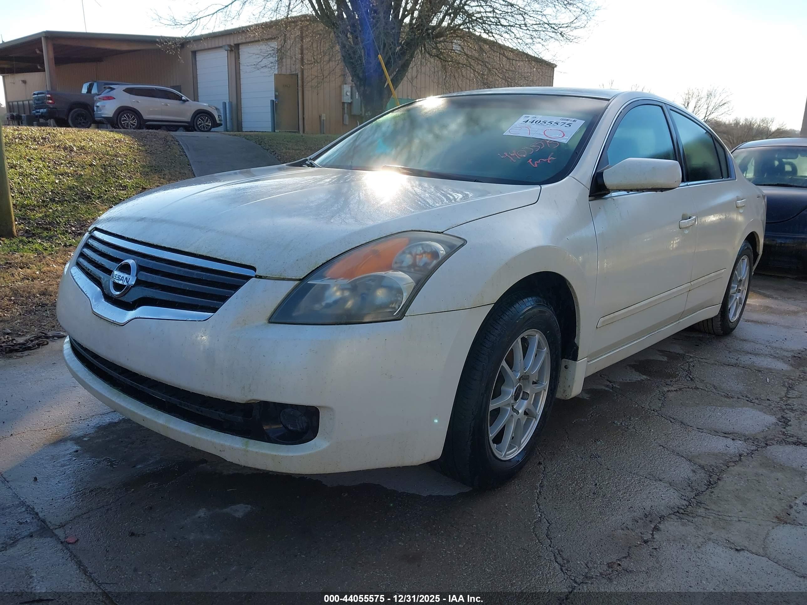 NISSAN ALTIMA image 2