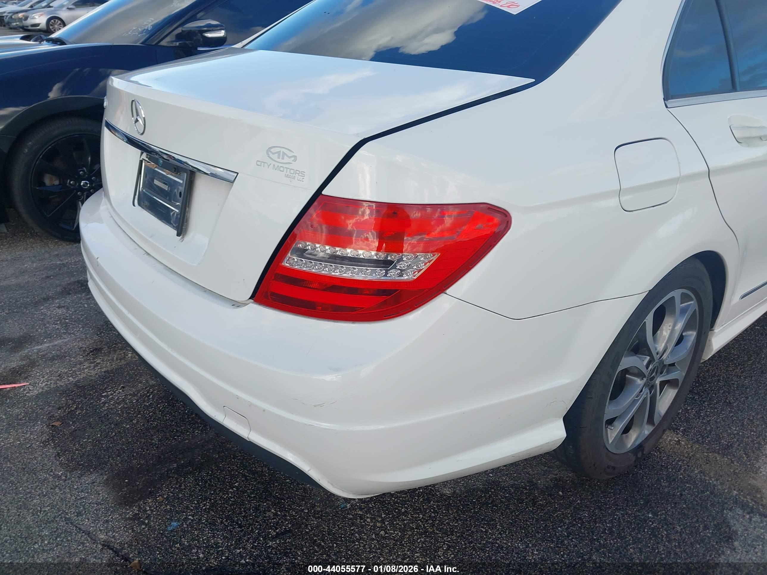 MERCEDES-BENZ C image 6
