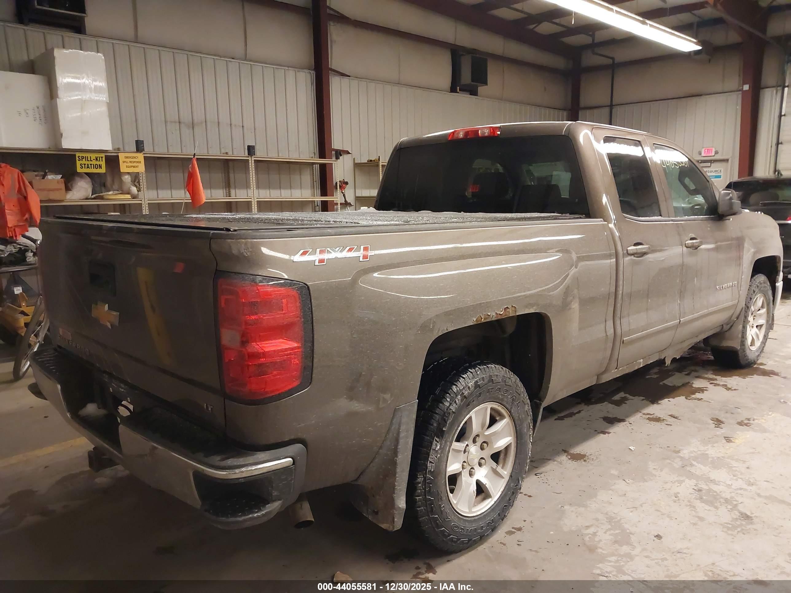 CHEVROLET SILVERADO image 4