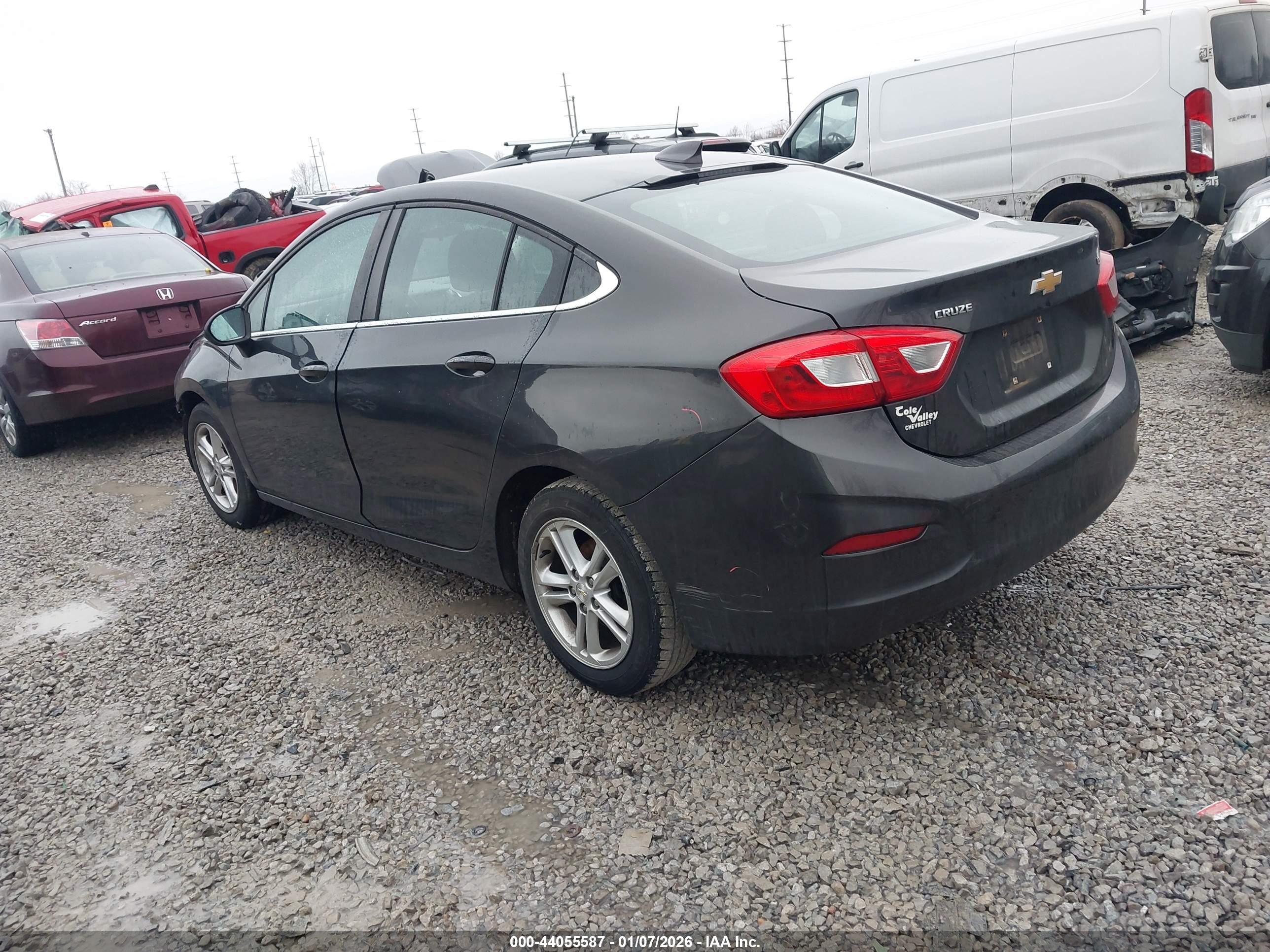 CHEVROLET CRUZE image 3
