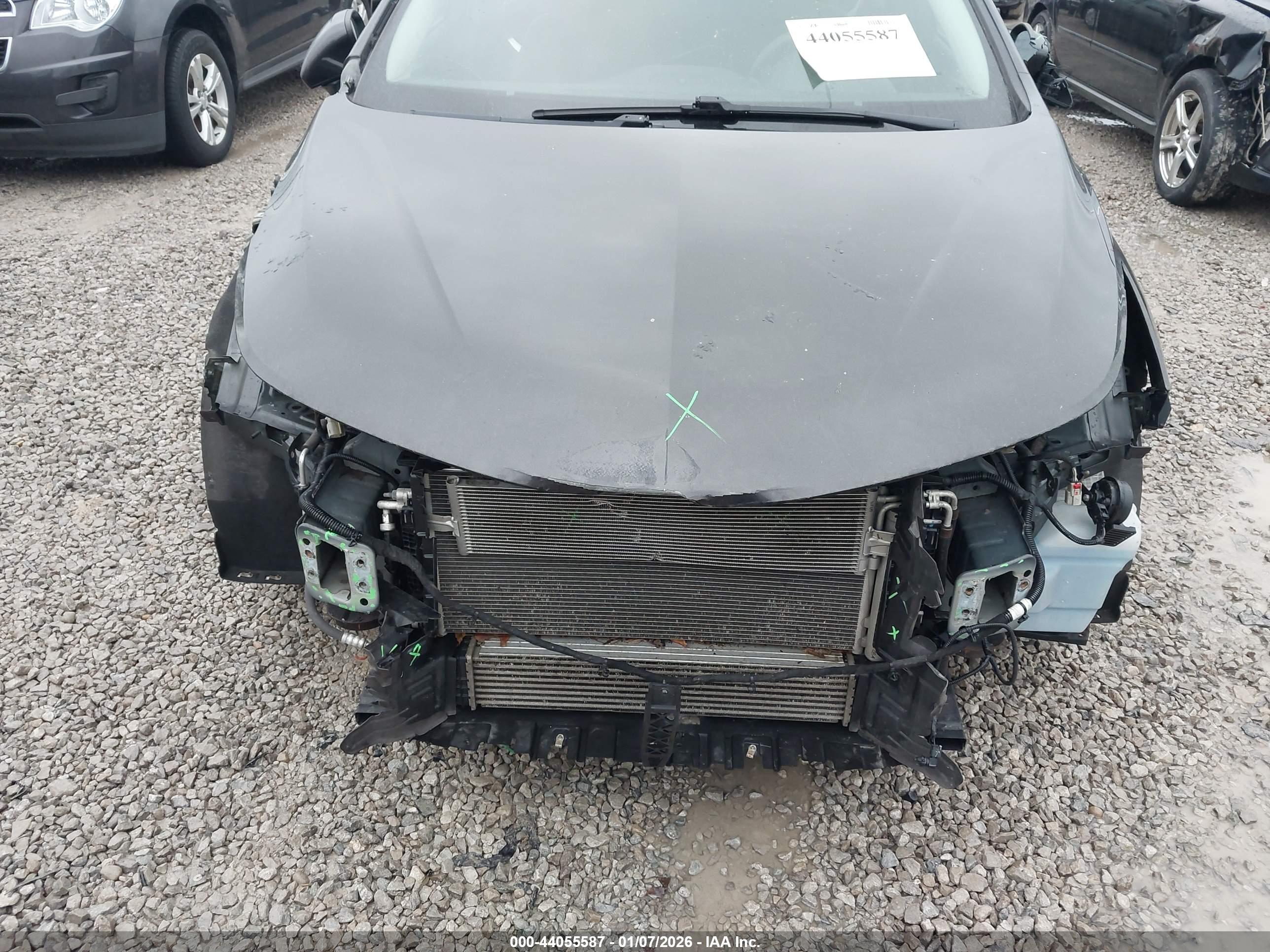 CHEVROLET CRUZE image 6