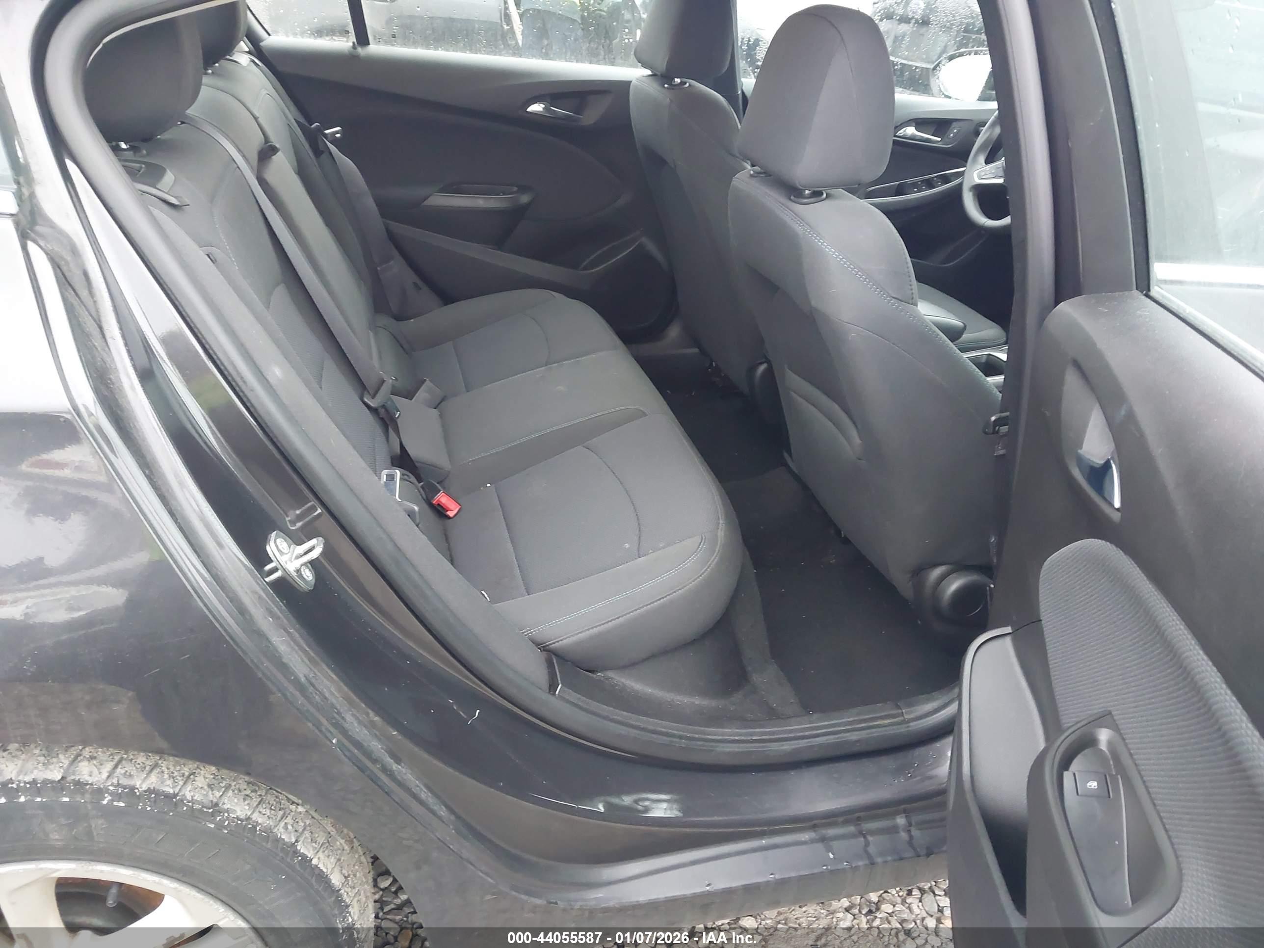 CHEVROLET CRUZE image 8