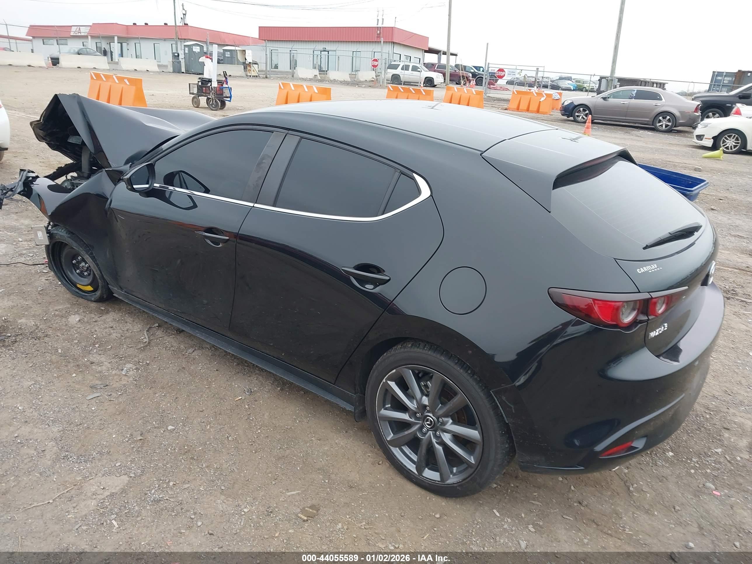 MAZDA MAZDA3 image 3