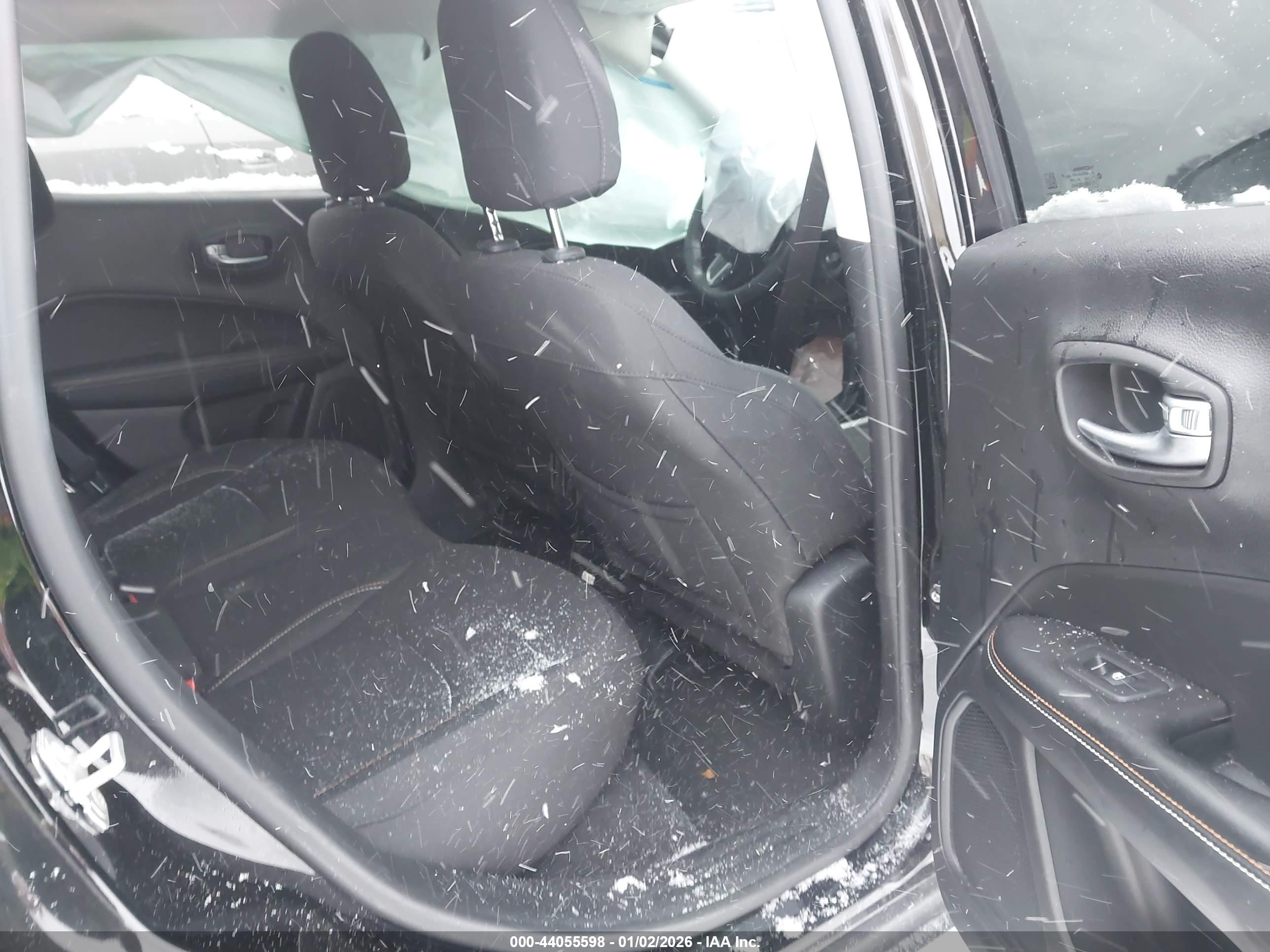 JEEP COMPASS image 8