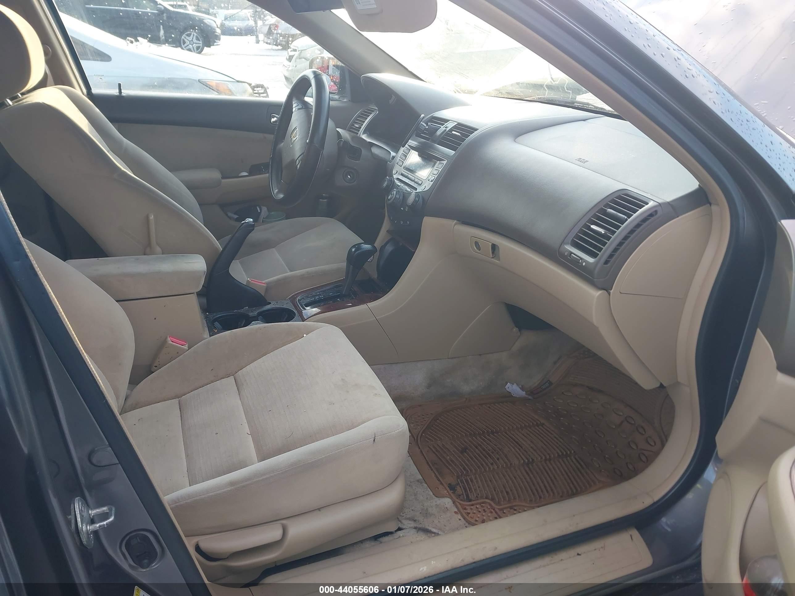 HONDA ACCORD image 5