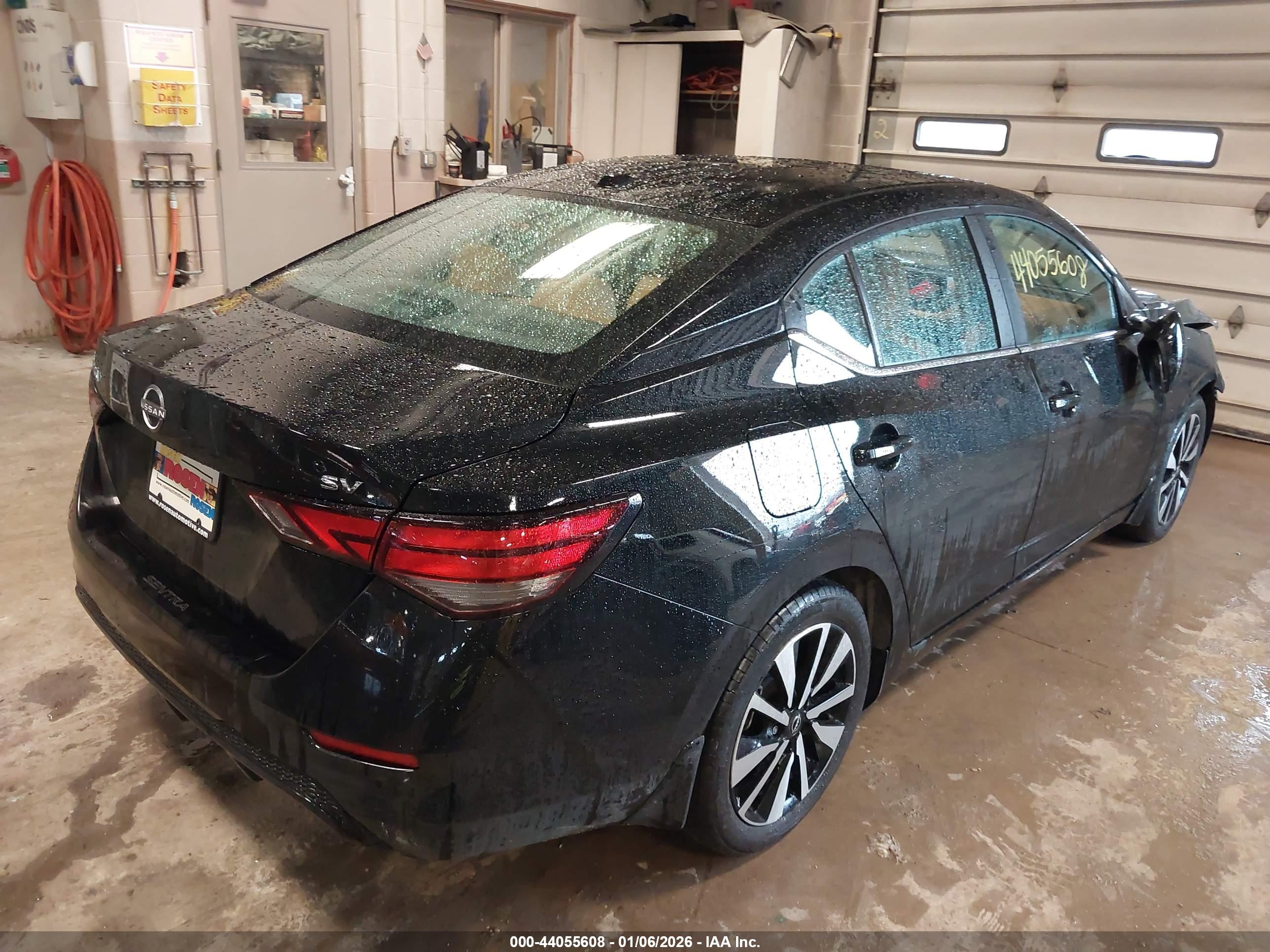 NISSAN SENTRA image 4