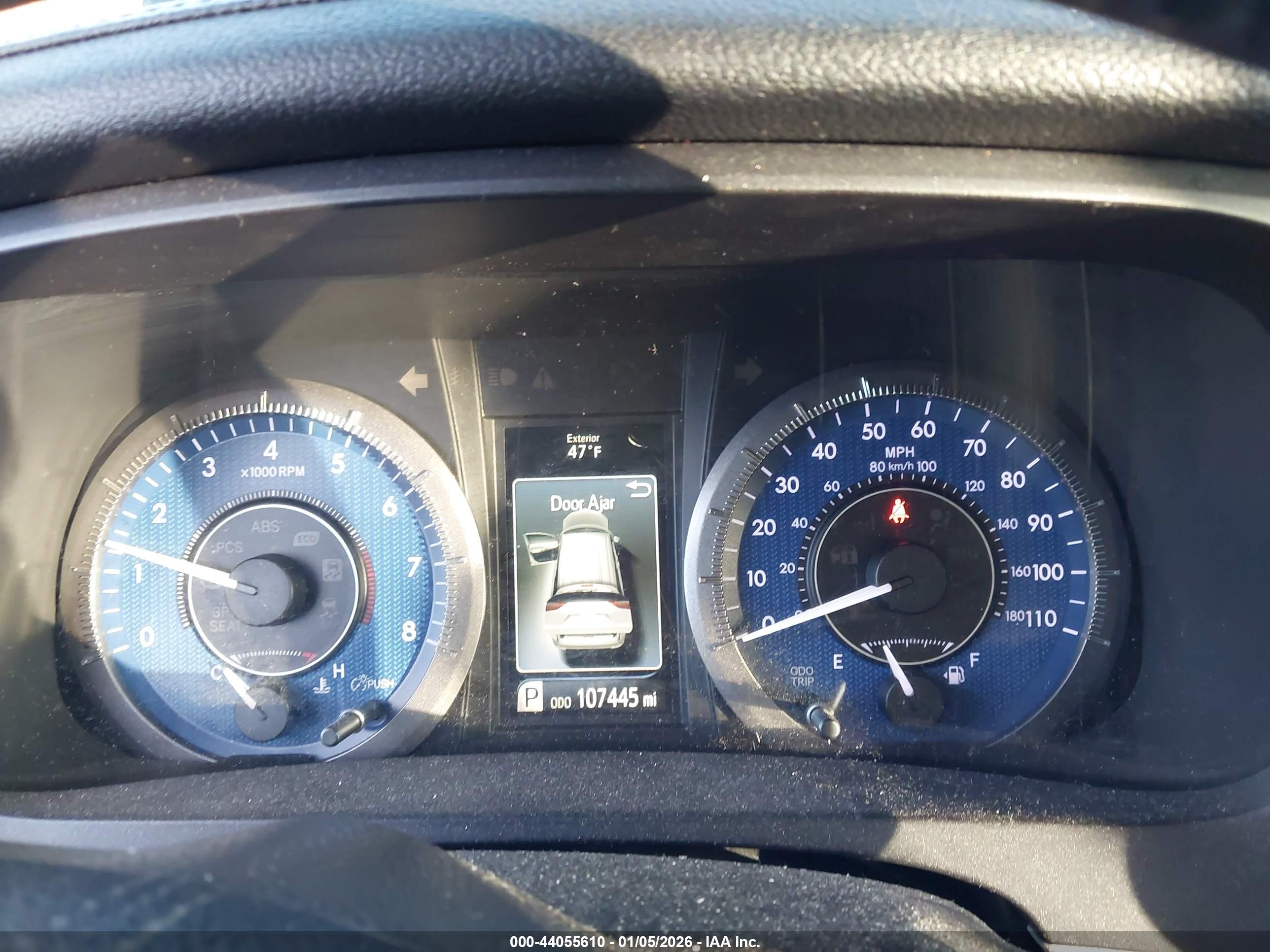 TOYOTA SIENNA image 7