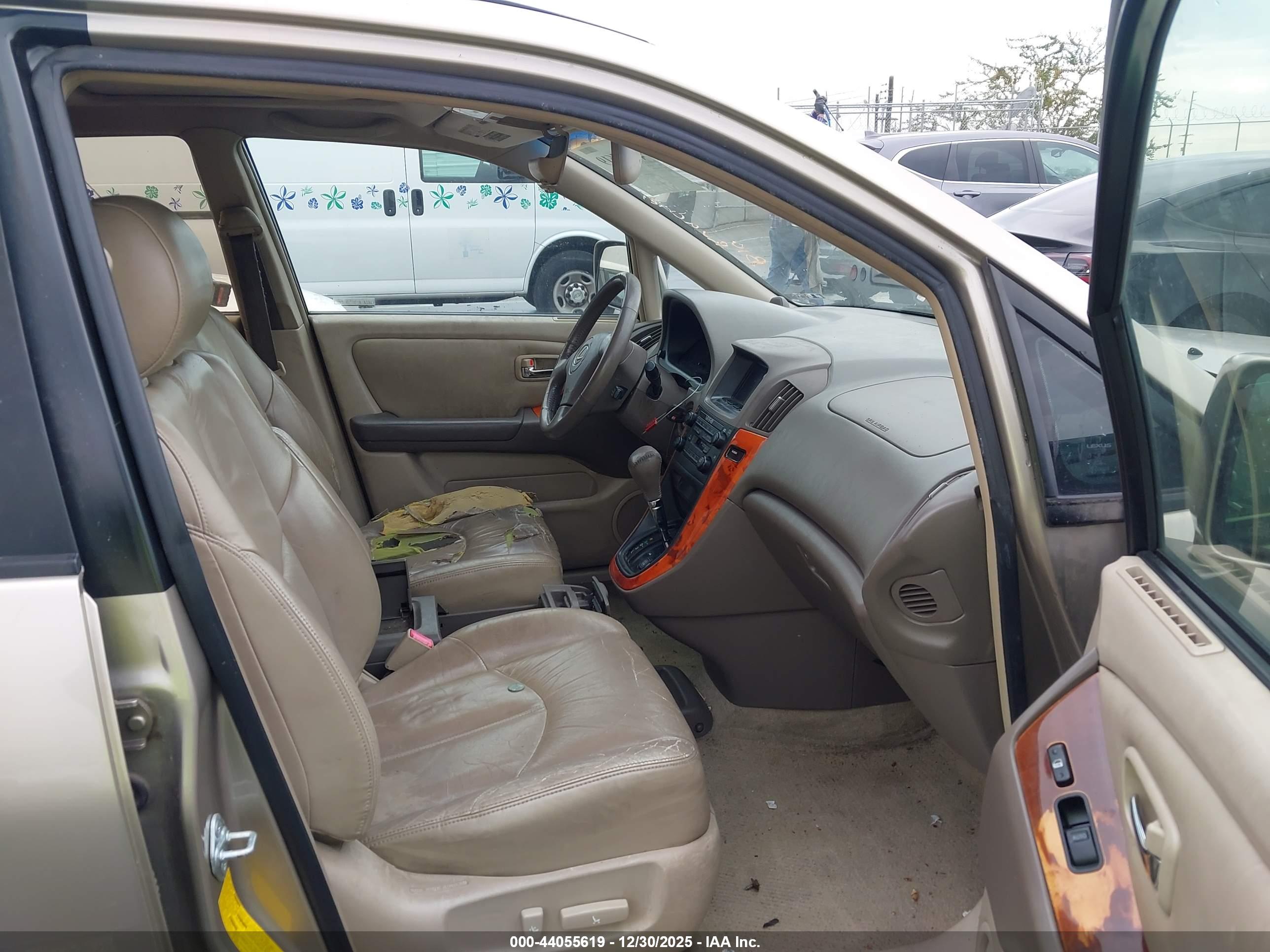 LEXUS RX image 5