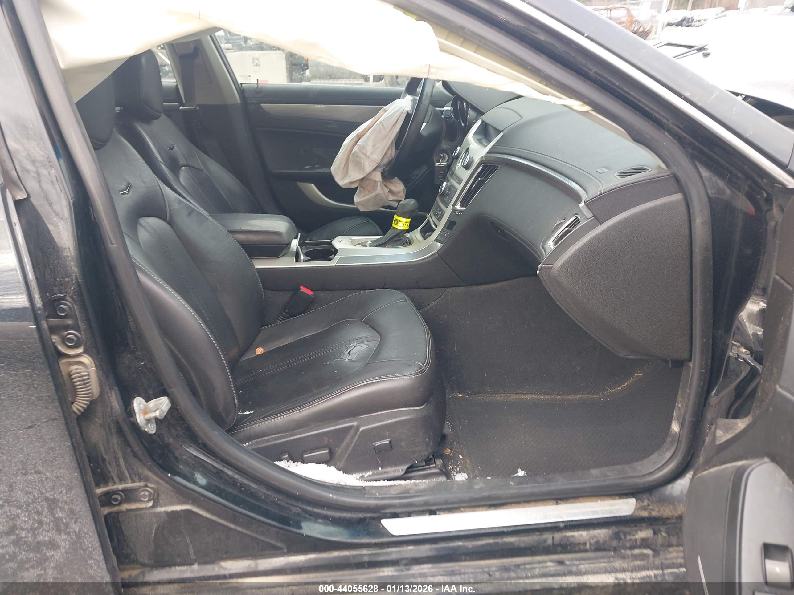 CADILLAC CTS image 5