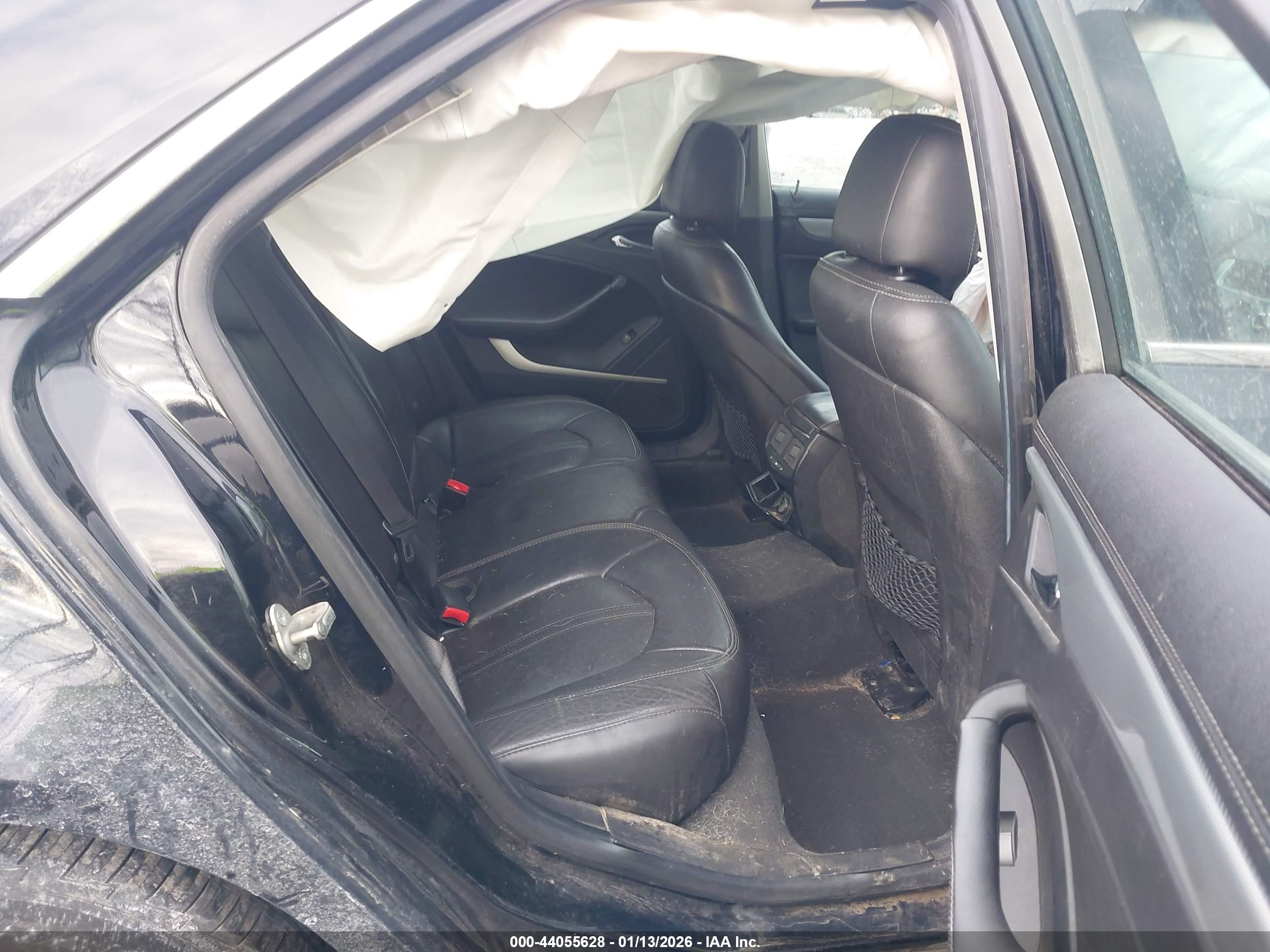 CADILLAC CTS image 8