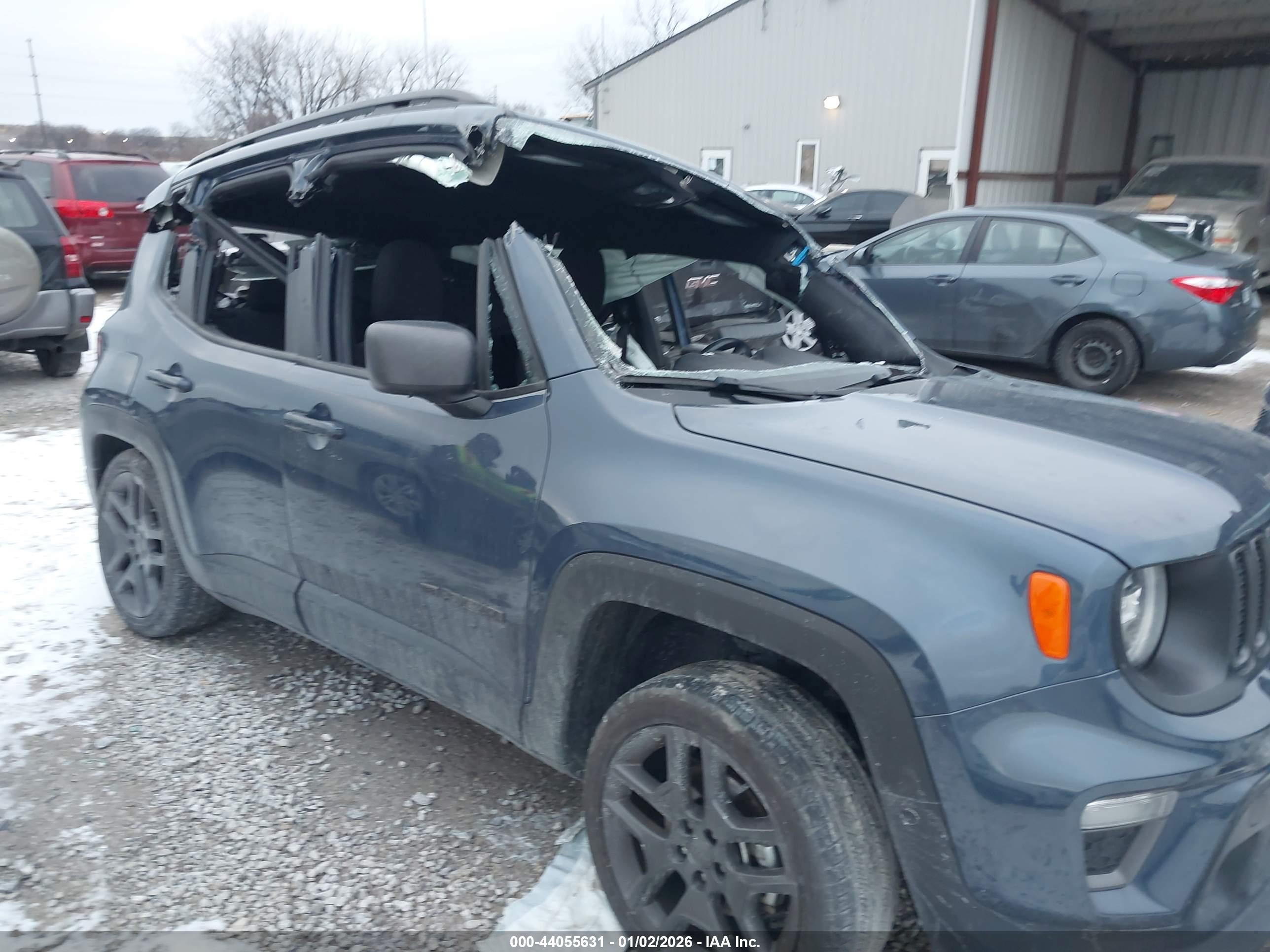 JEEP RENEGADE image 6