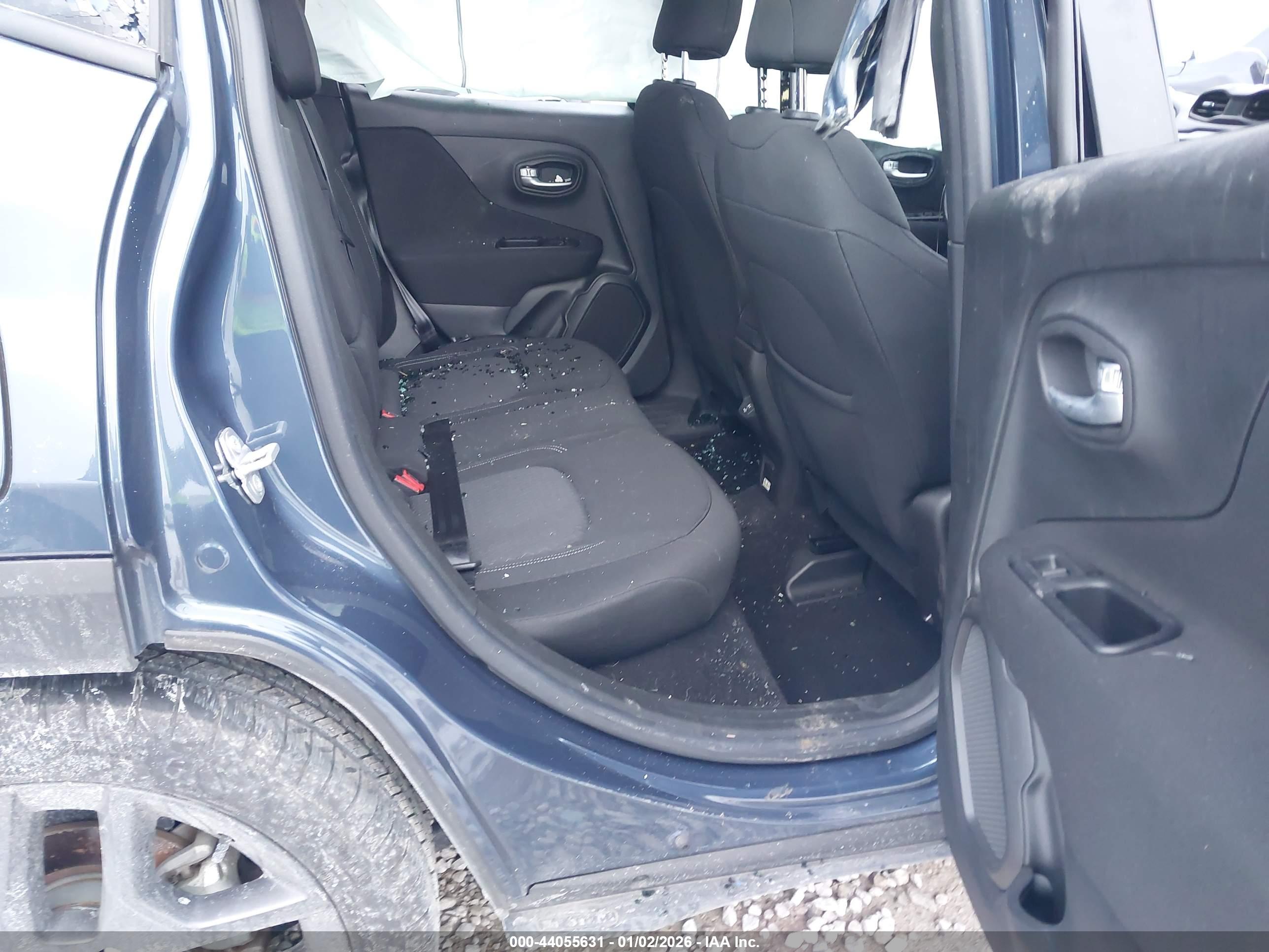 JEEP RENEGADE image 8