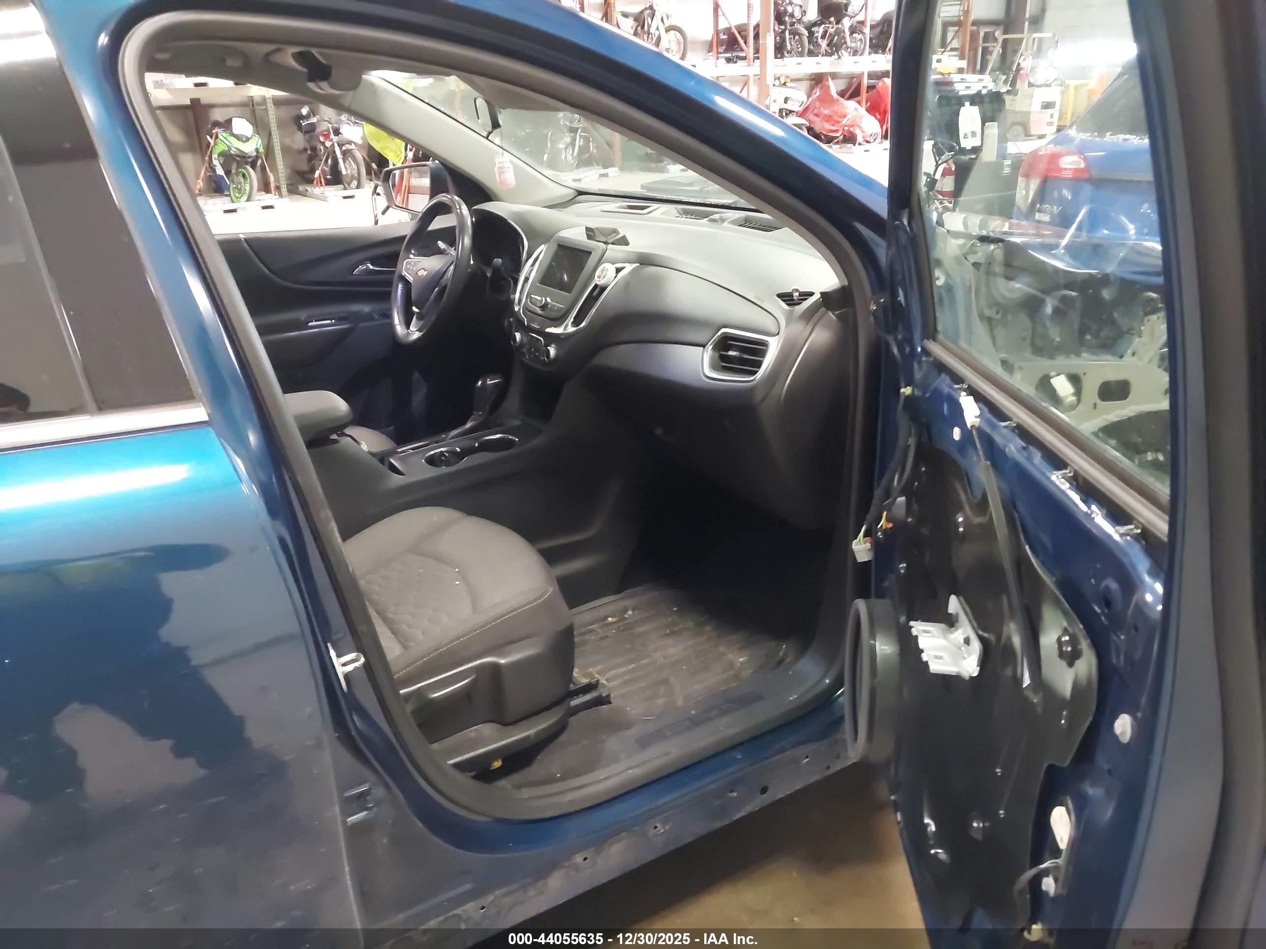 CHEVROLET EQUINOX image 5