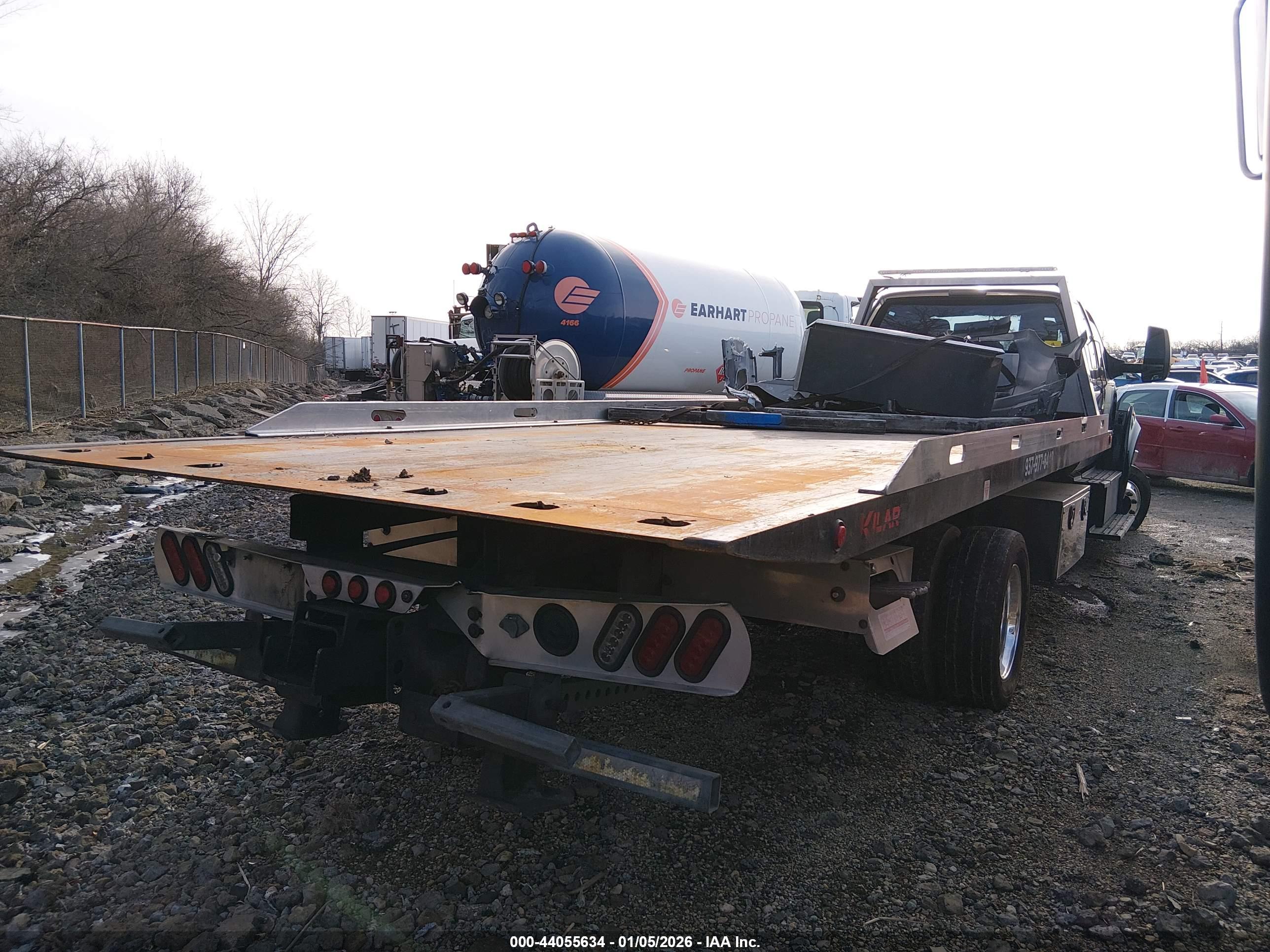 FORD F-650 image 4