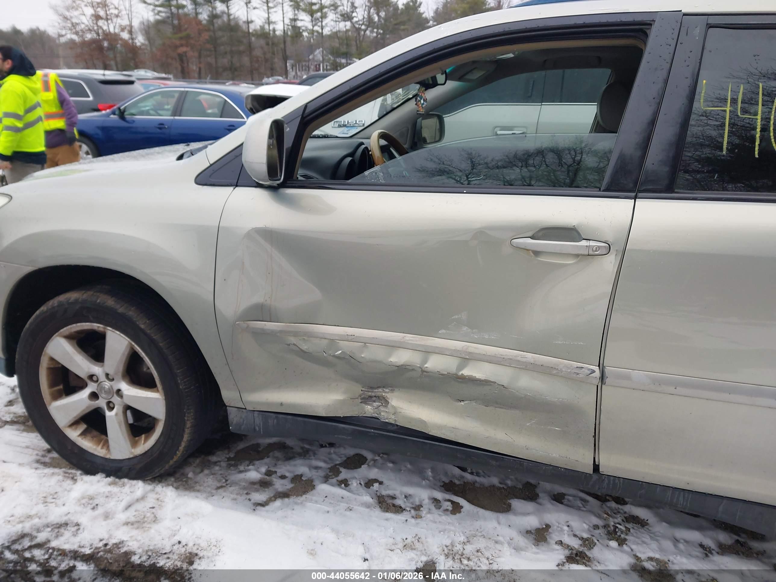 LEXUS RX image 6