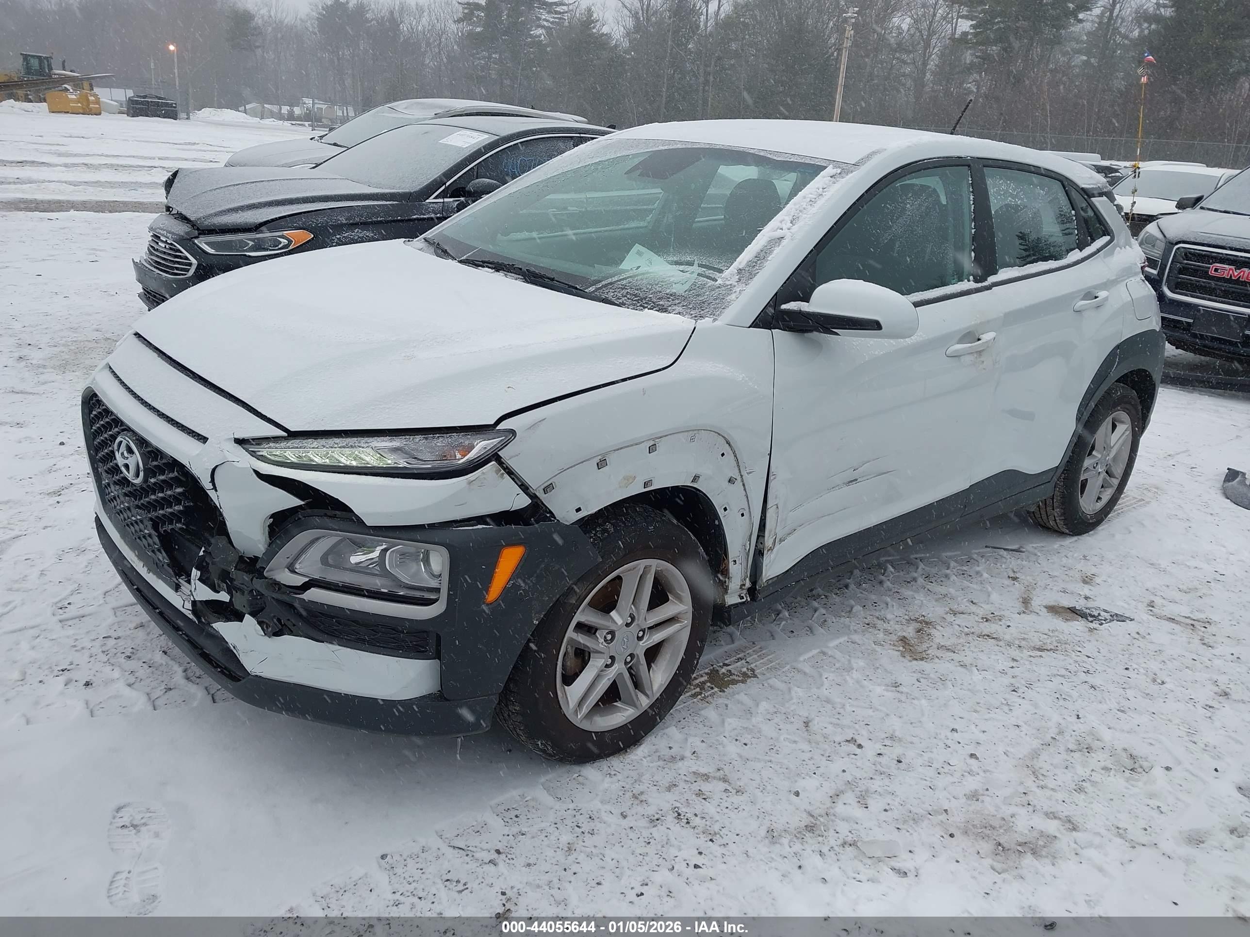 HYUNDAI KONA image 2