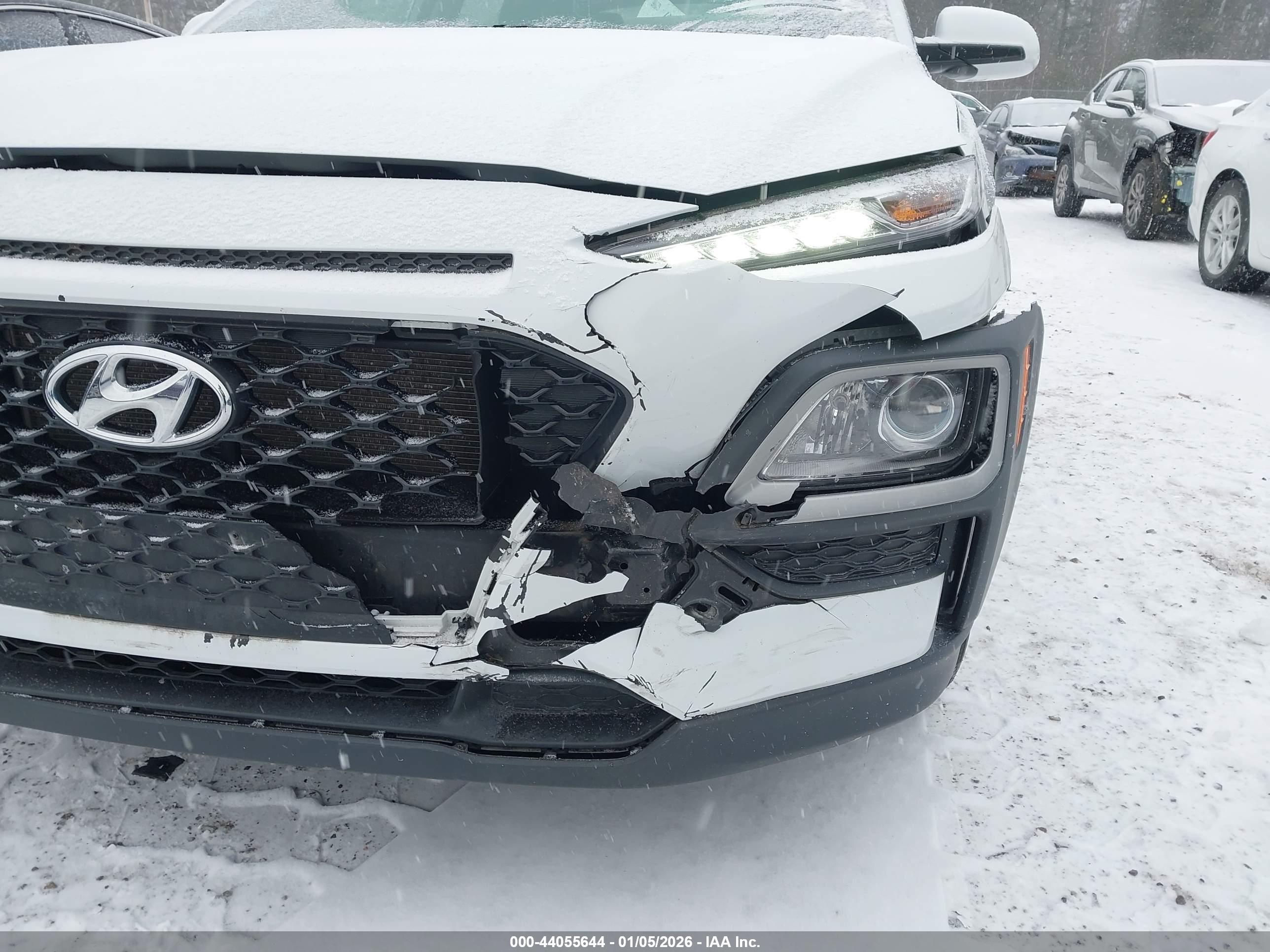 HYUNDAI KONA image 6