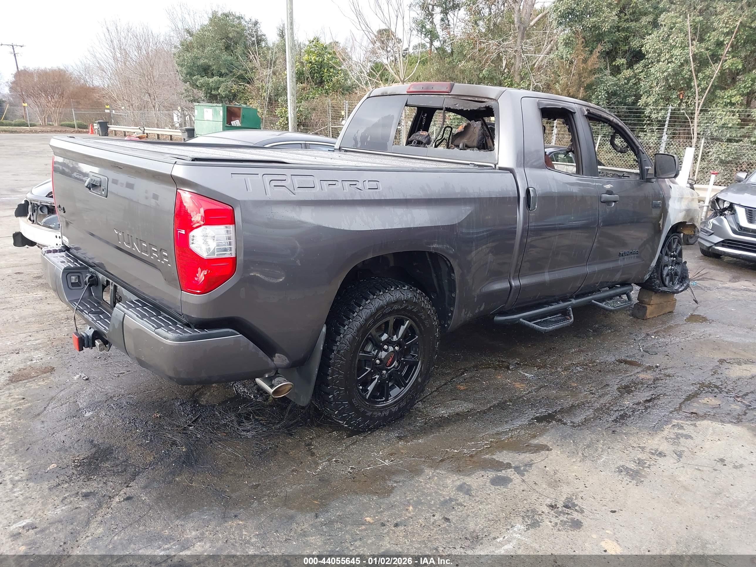 TOYOTA TUNDRA image 4