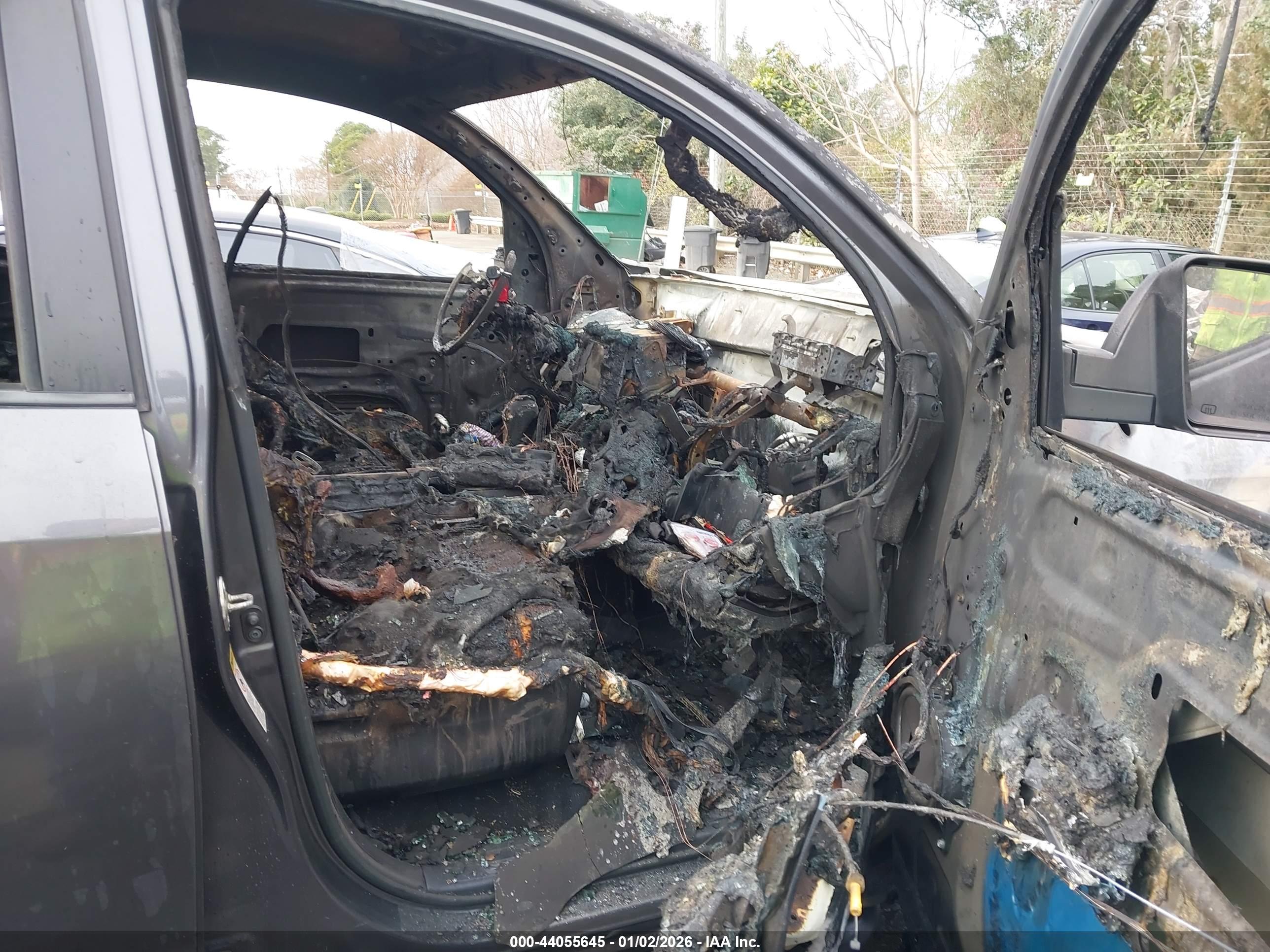 TOYOTA TUNDRA image 5