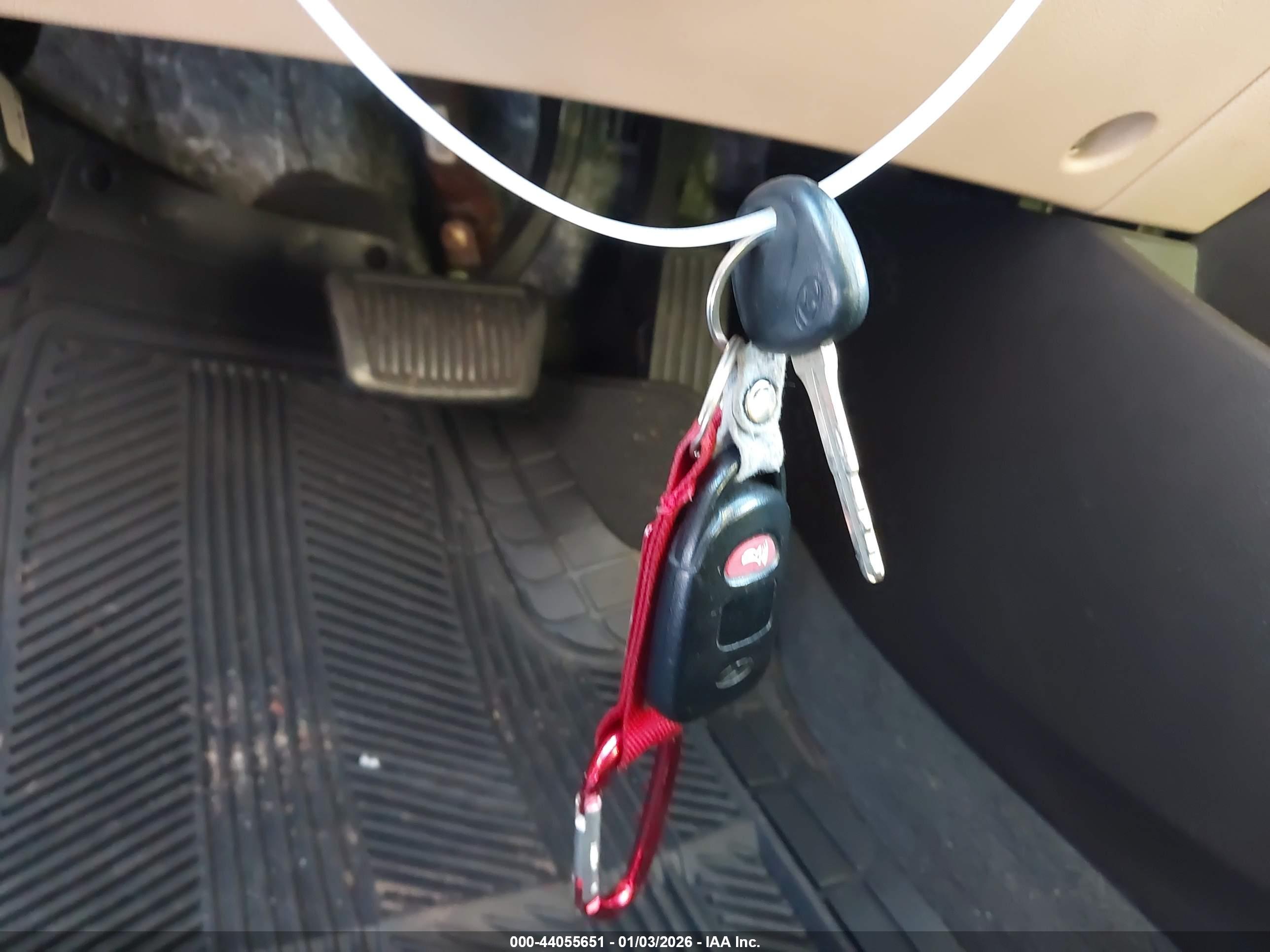HYUNDAI ELANTRA image 11