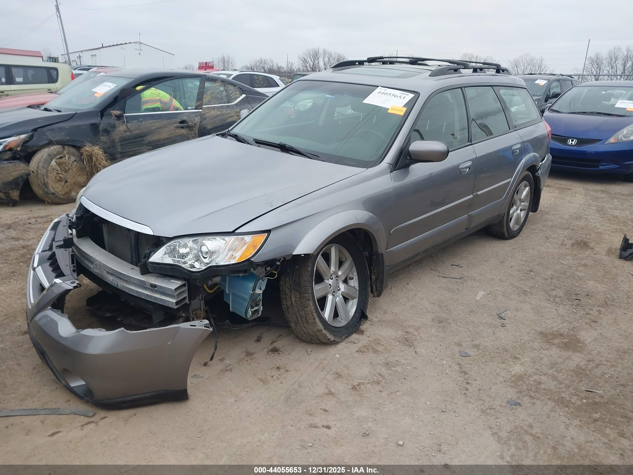 SUBARU OUTBACK image 2