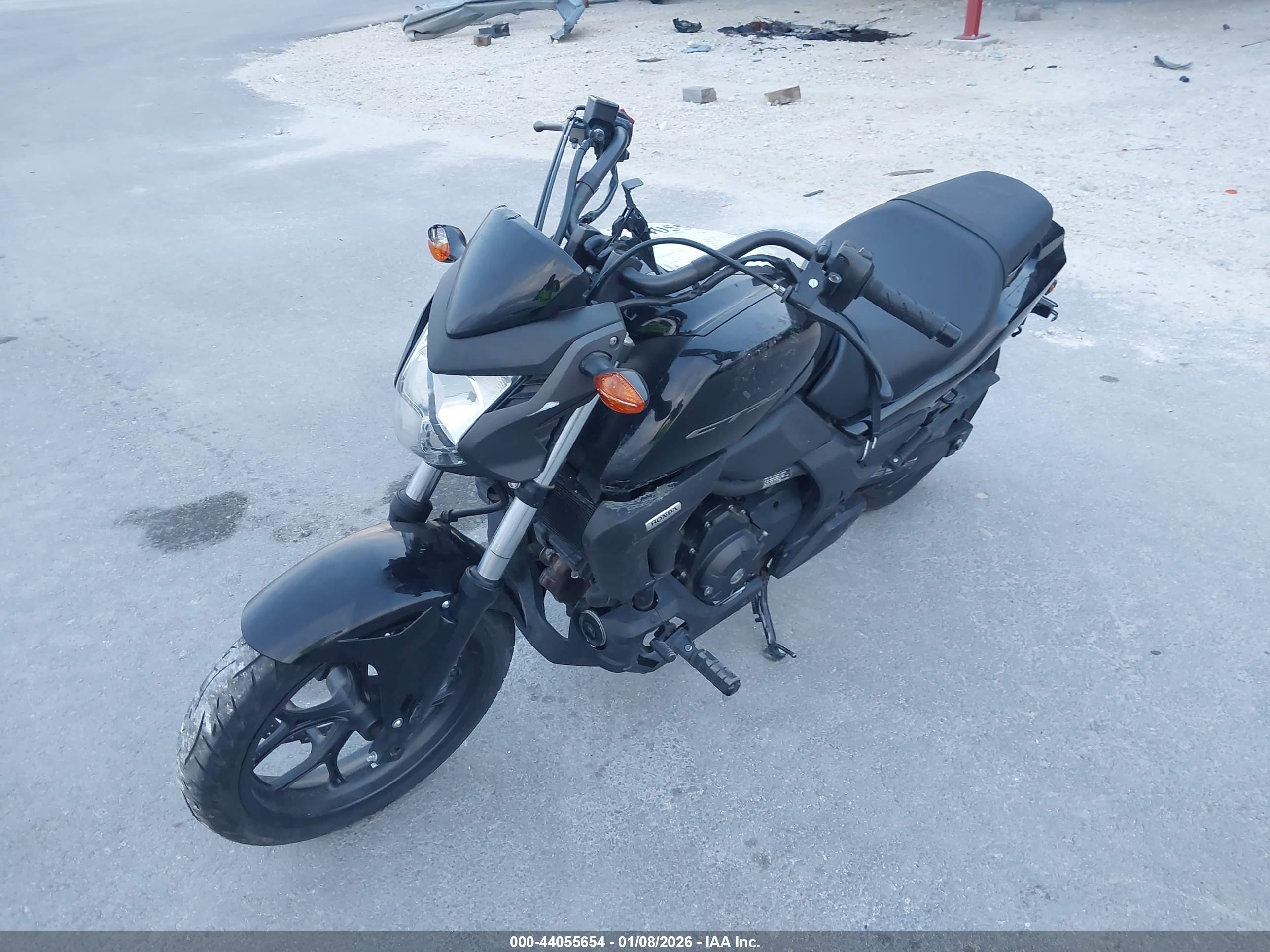 HONDA CTX700 image 2