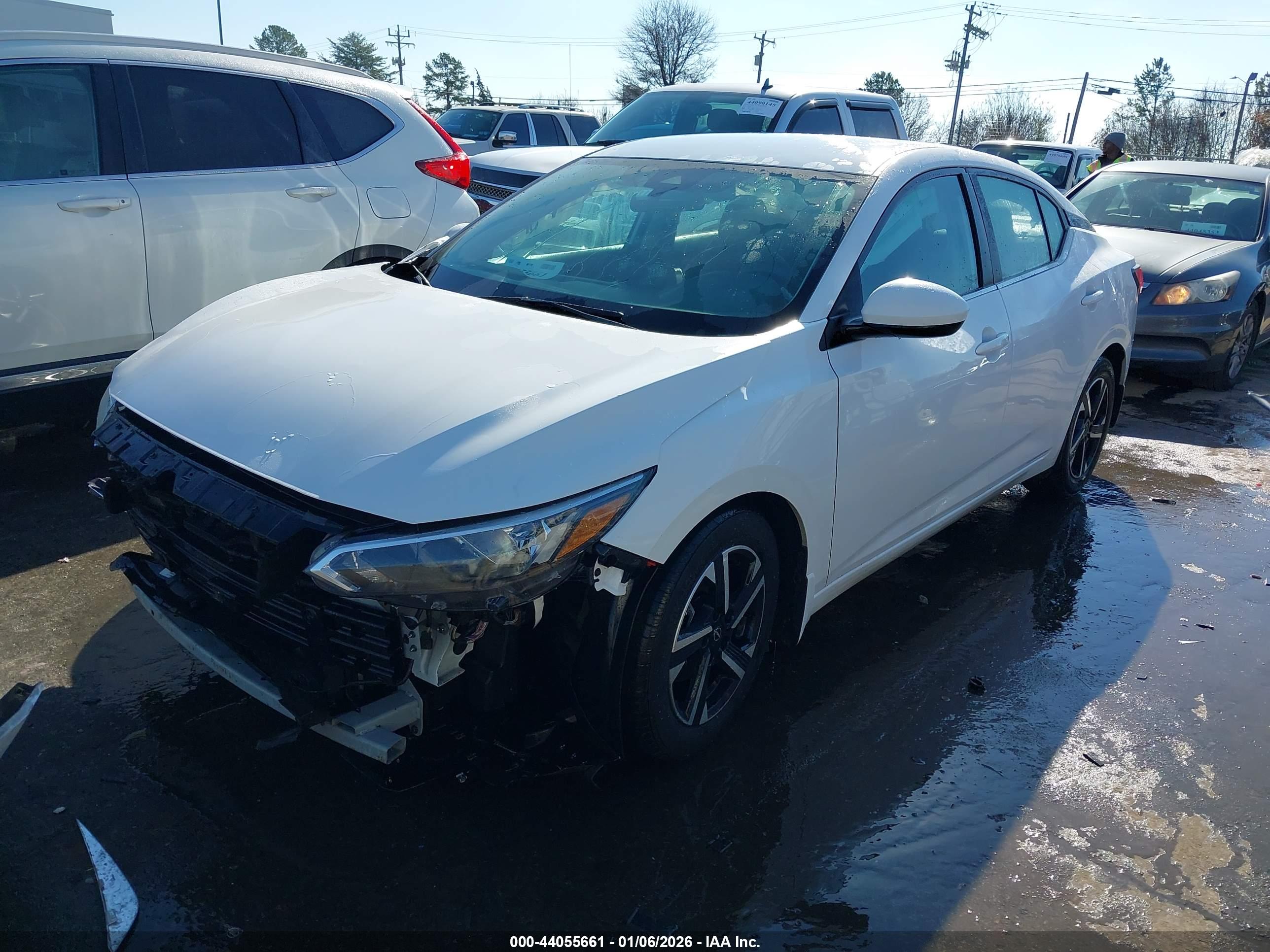 NISSAN SENTRA image 2