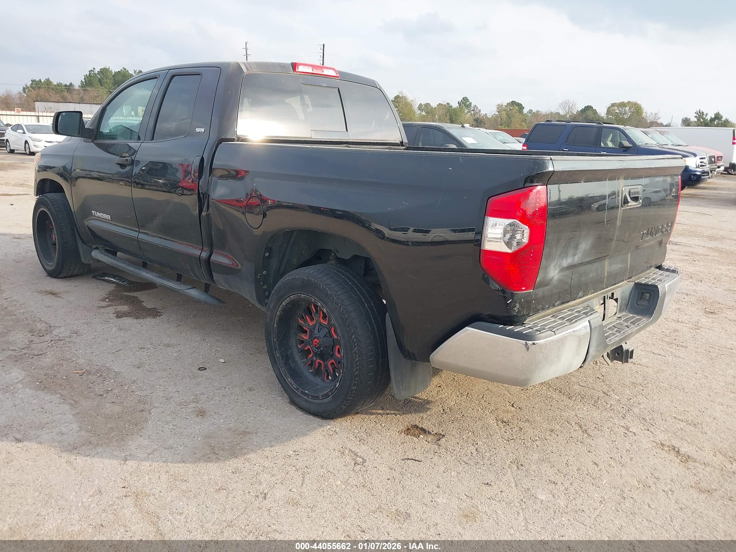 TOYOTA TUNDRA image 3