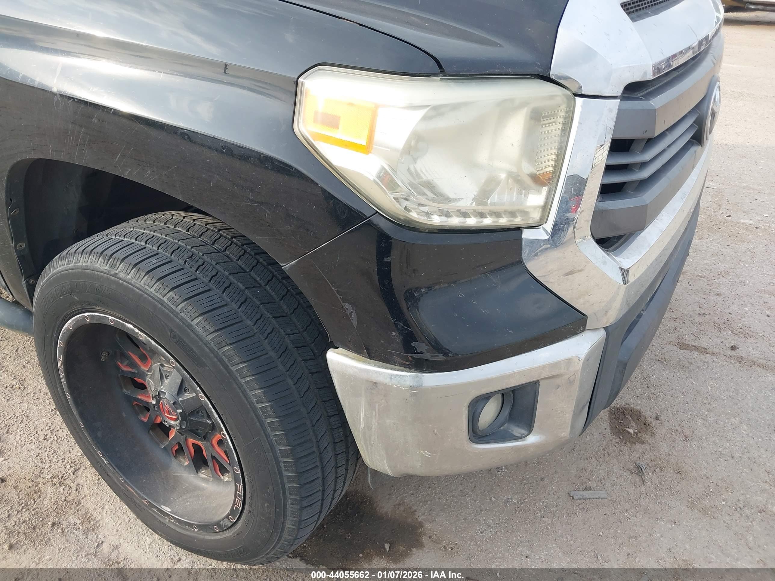 TOYOTA TUNDRA image 6