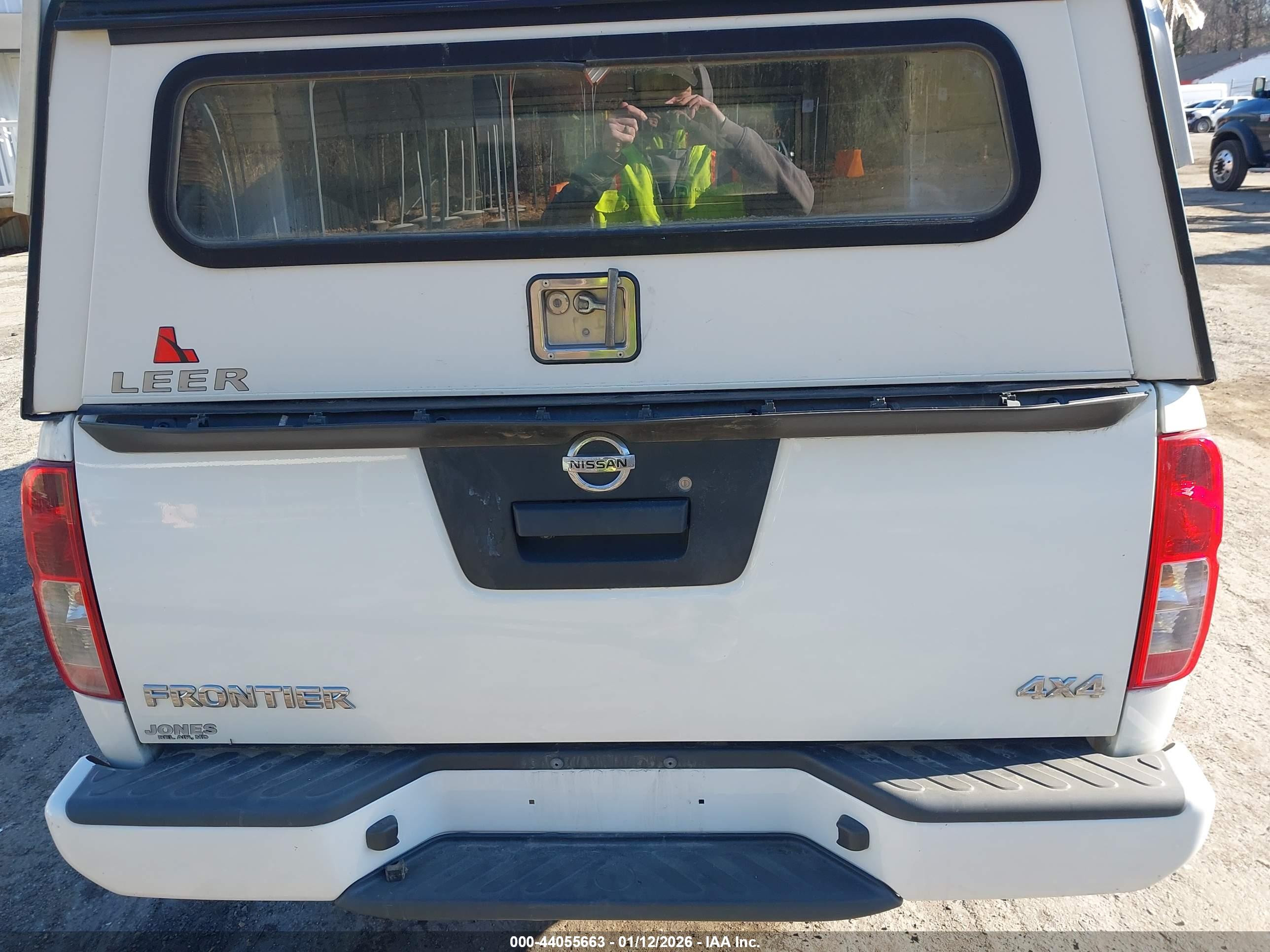 NISSAN FRONTIER image 6