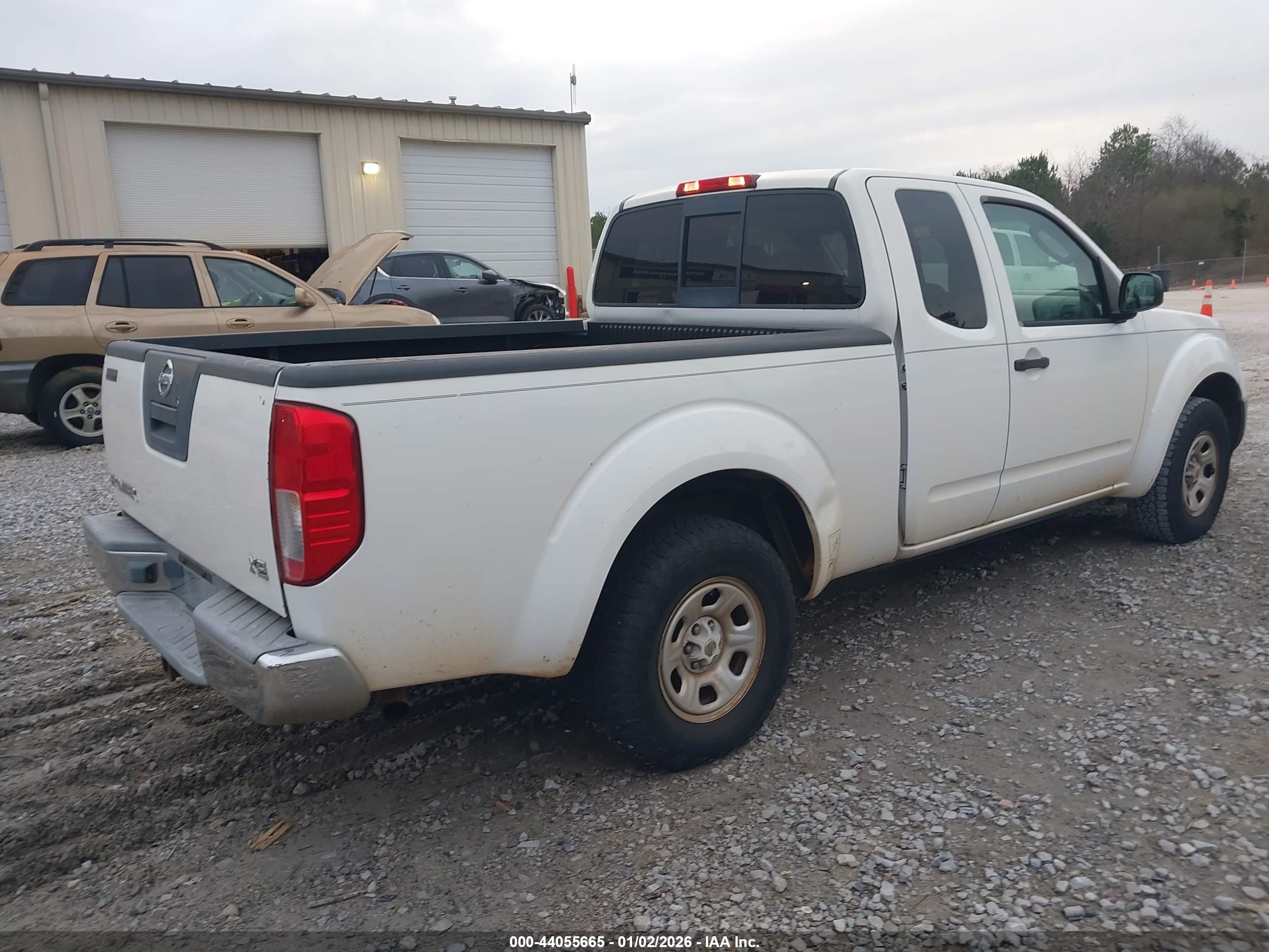 NISSAN FRONTIER image 4