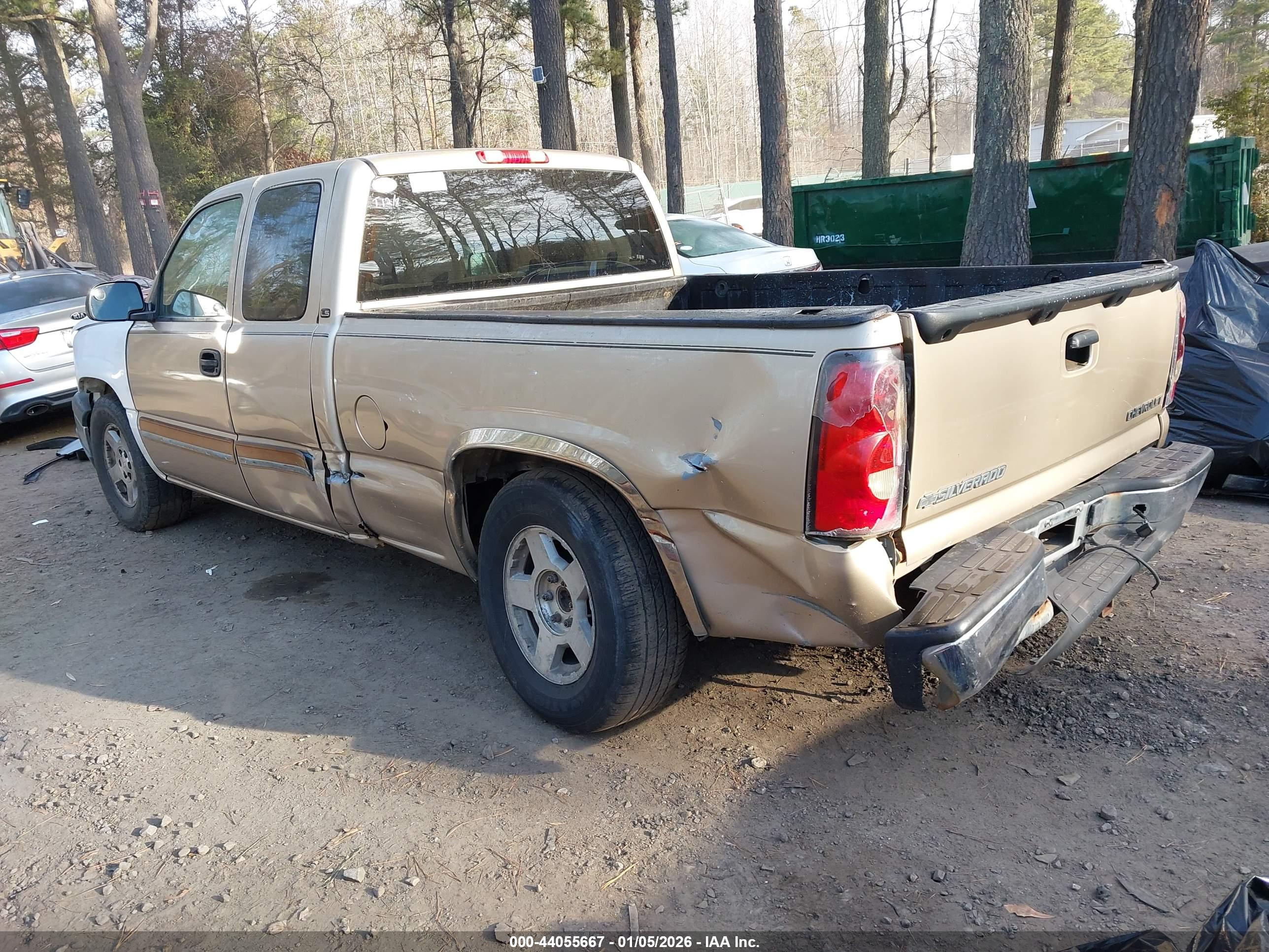 CHEVROLET SILVERADO image 3