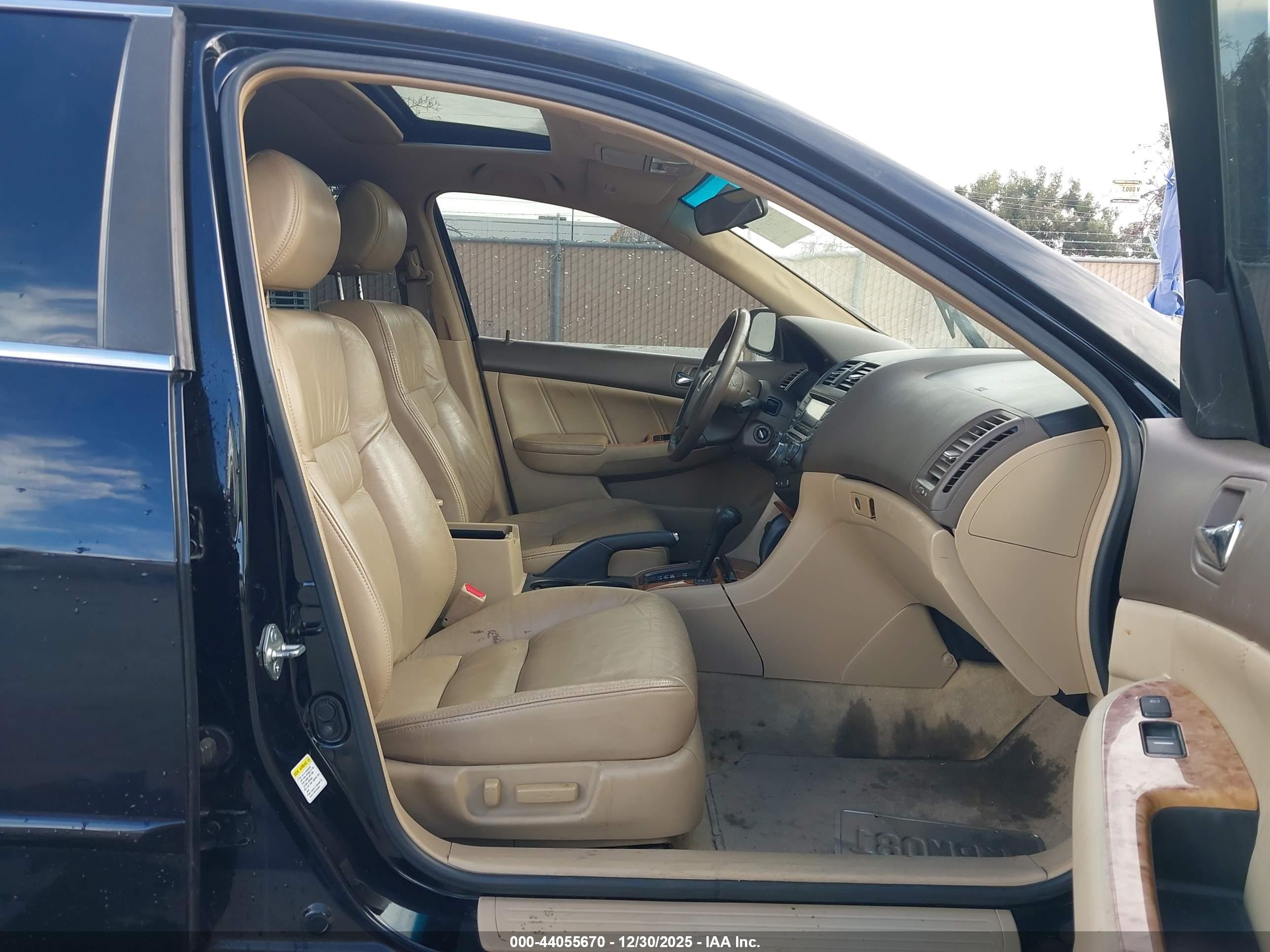 HONDA ACCORD image 5