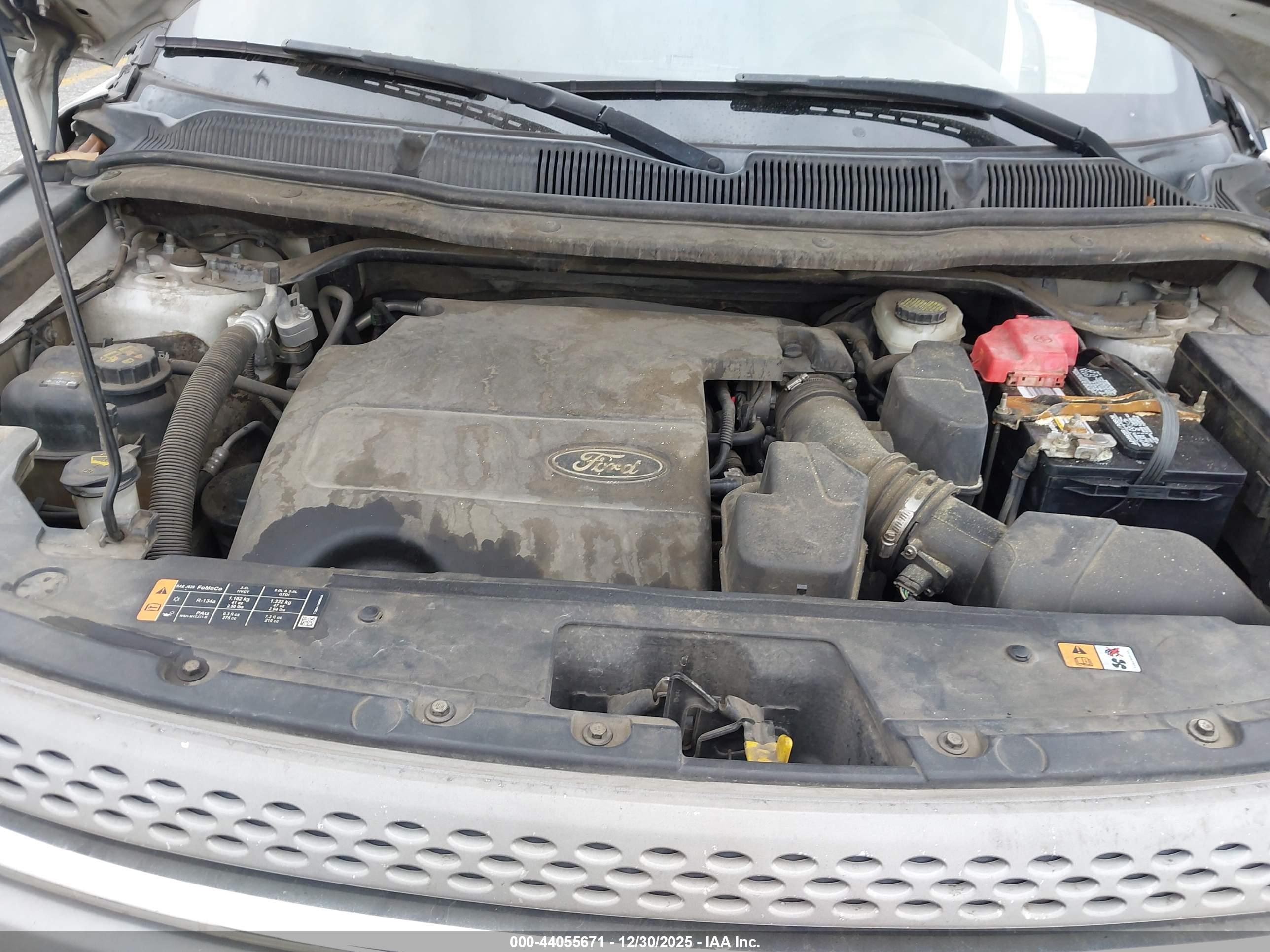 FORD EXPLORER image 10