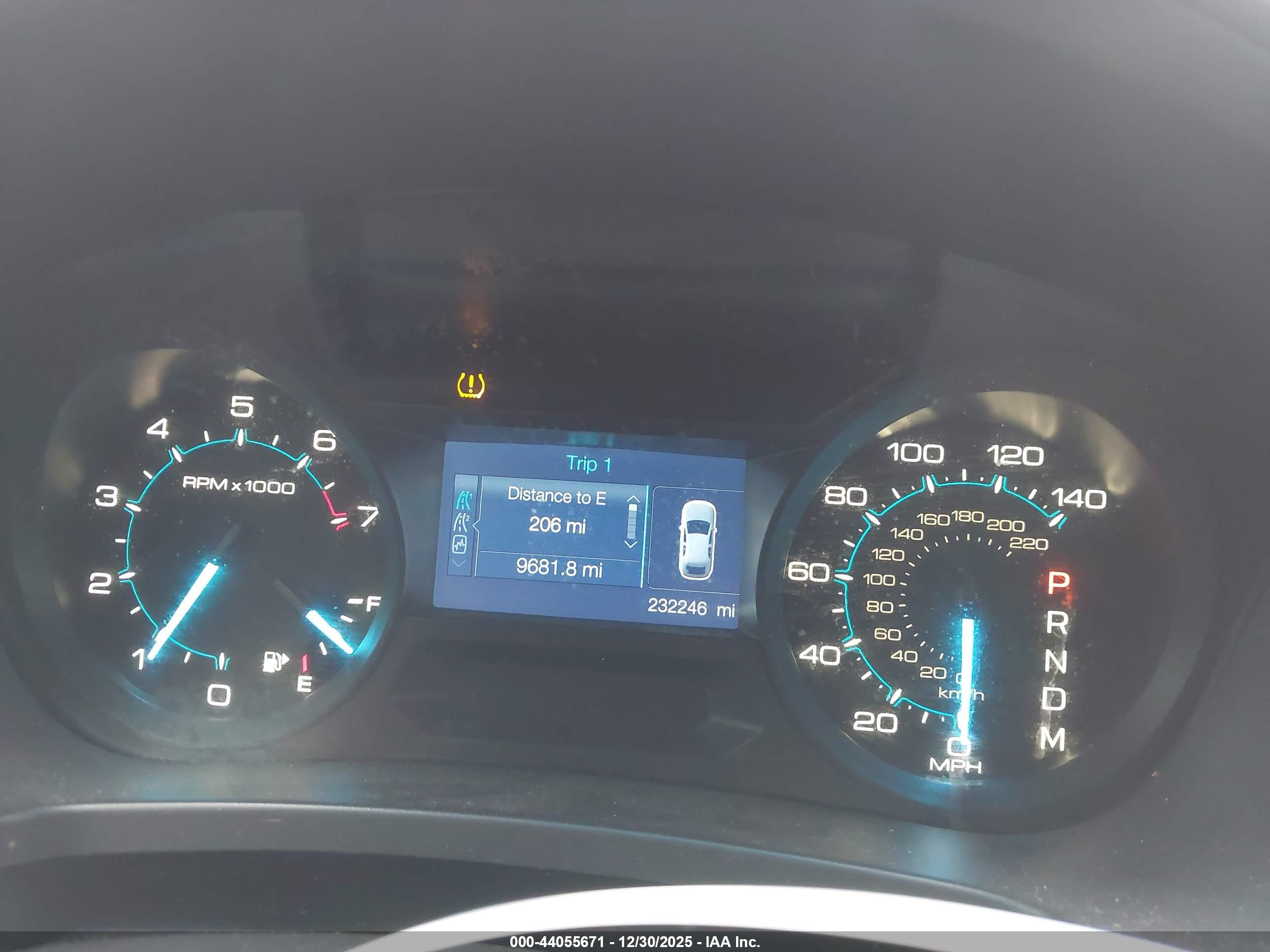 FORD EXPLORER image 7