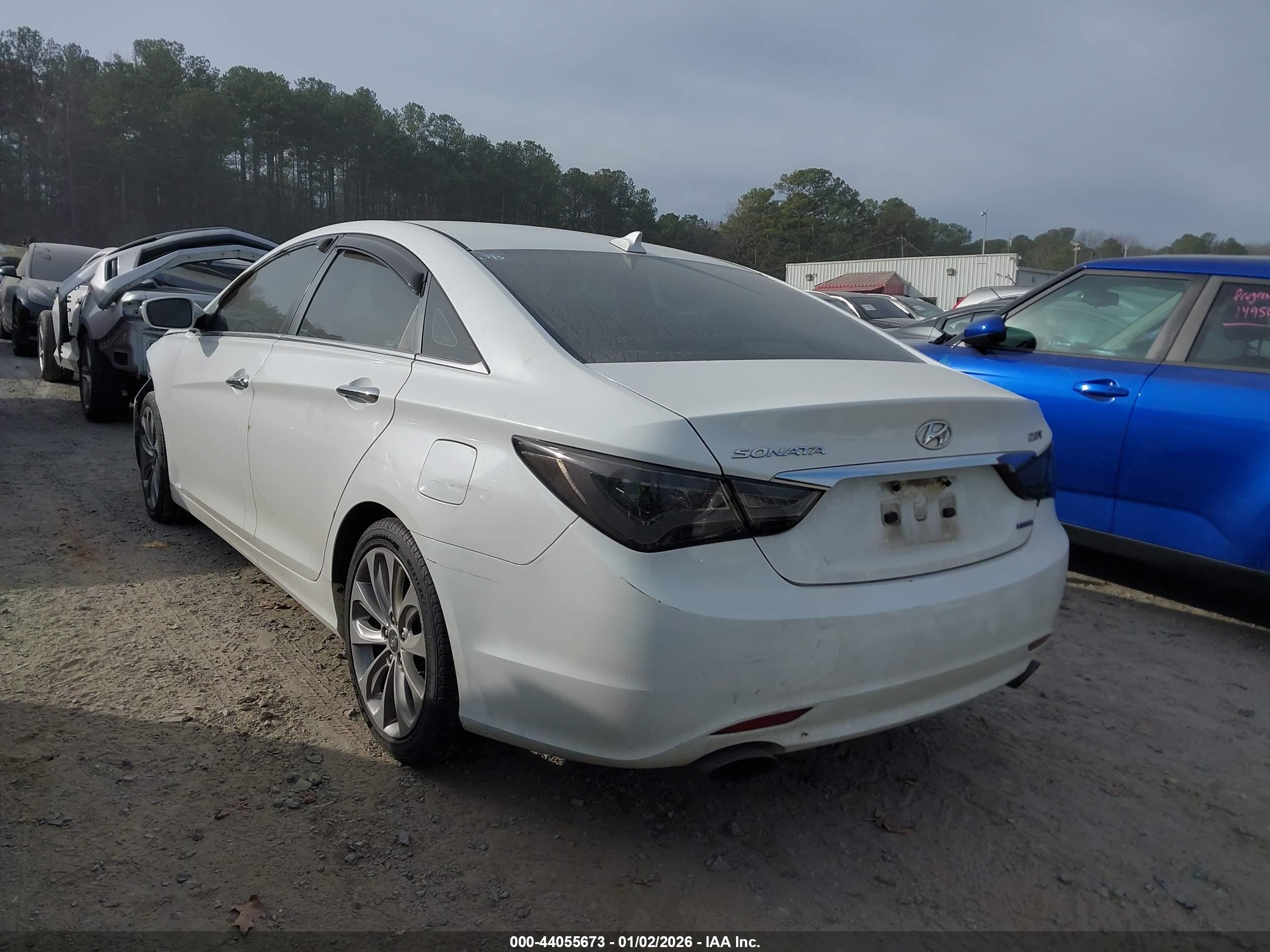 HYUNDAI SONATA image 3