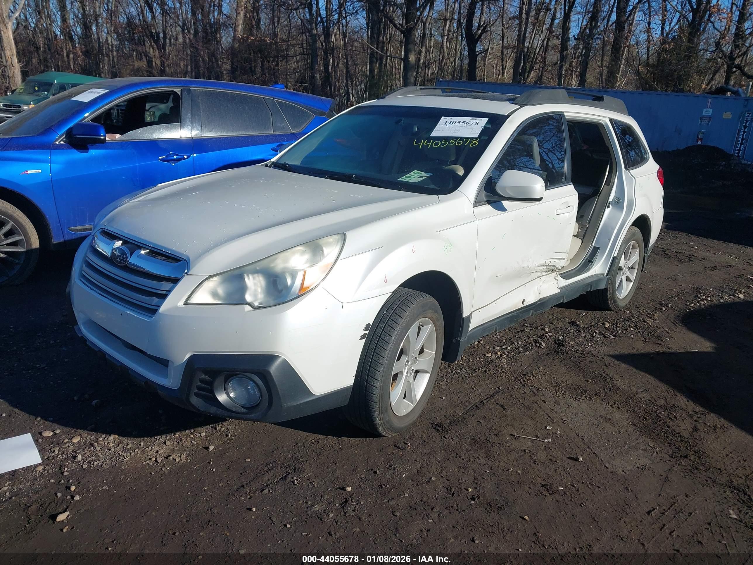 SUBARU OUTBACK image 2