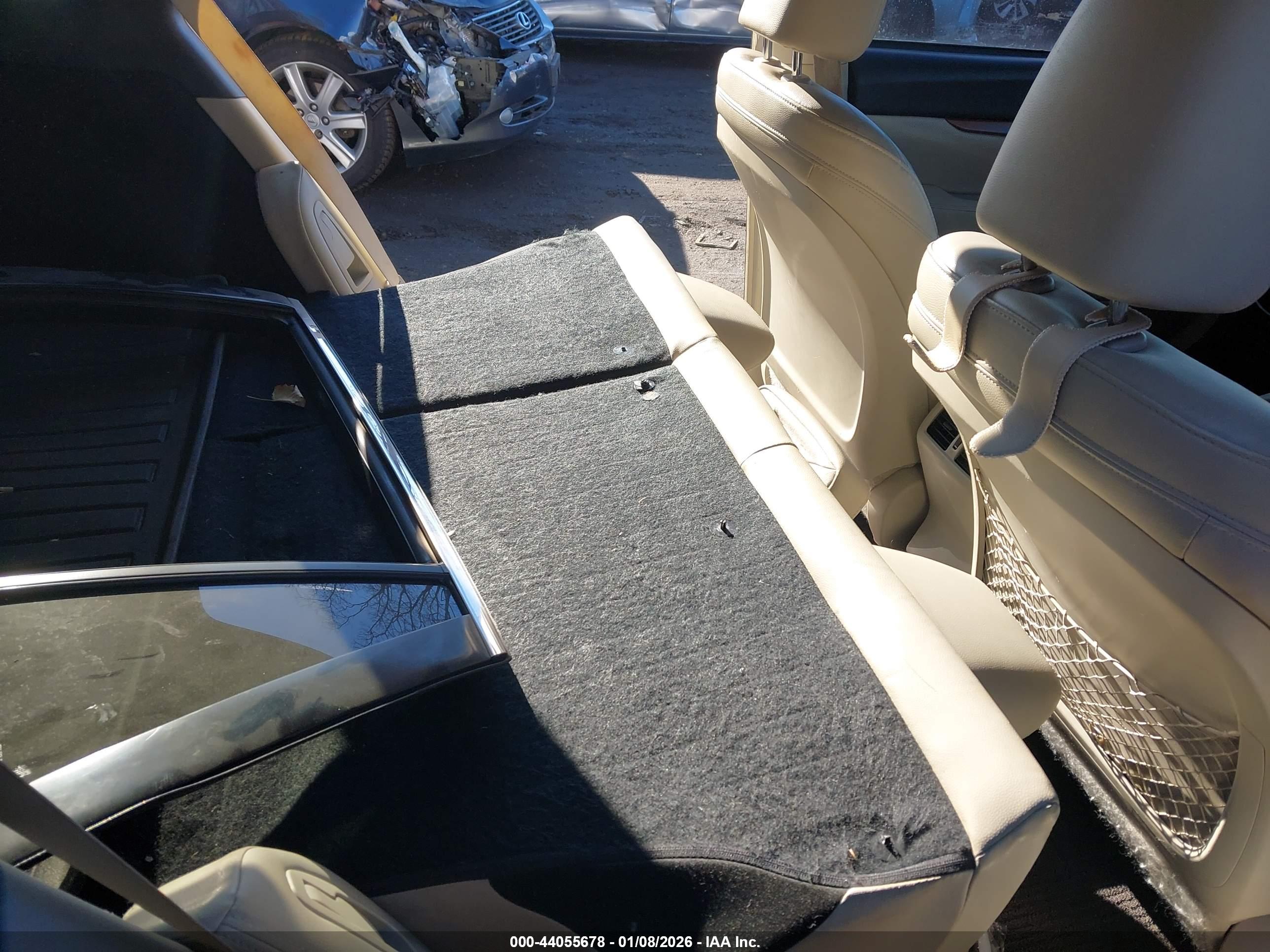 SUBARU OUTBACK image 8