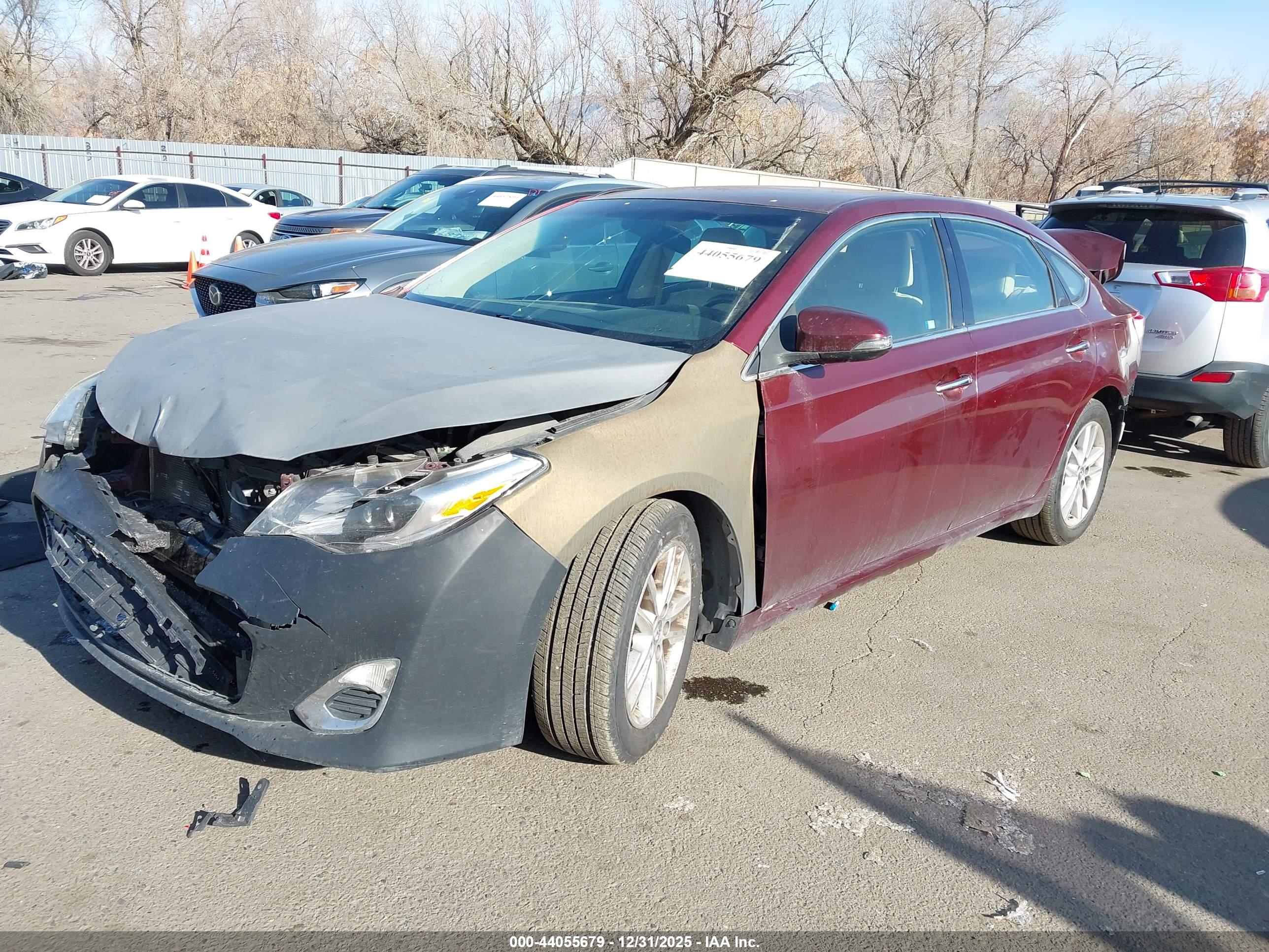 TOYOTA AVALON image 2