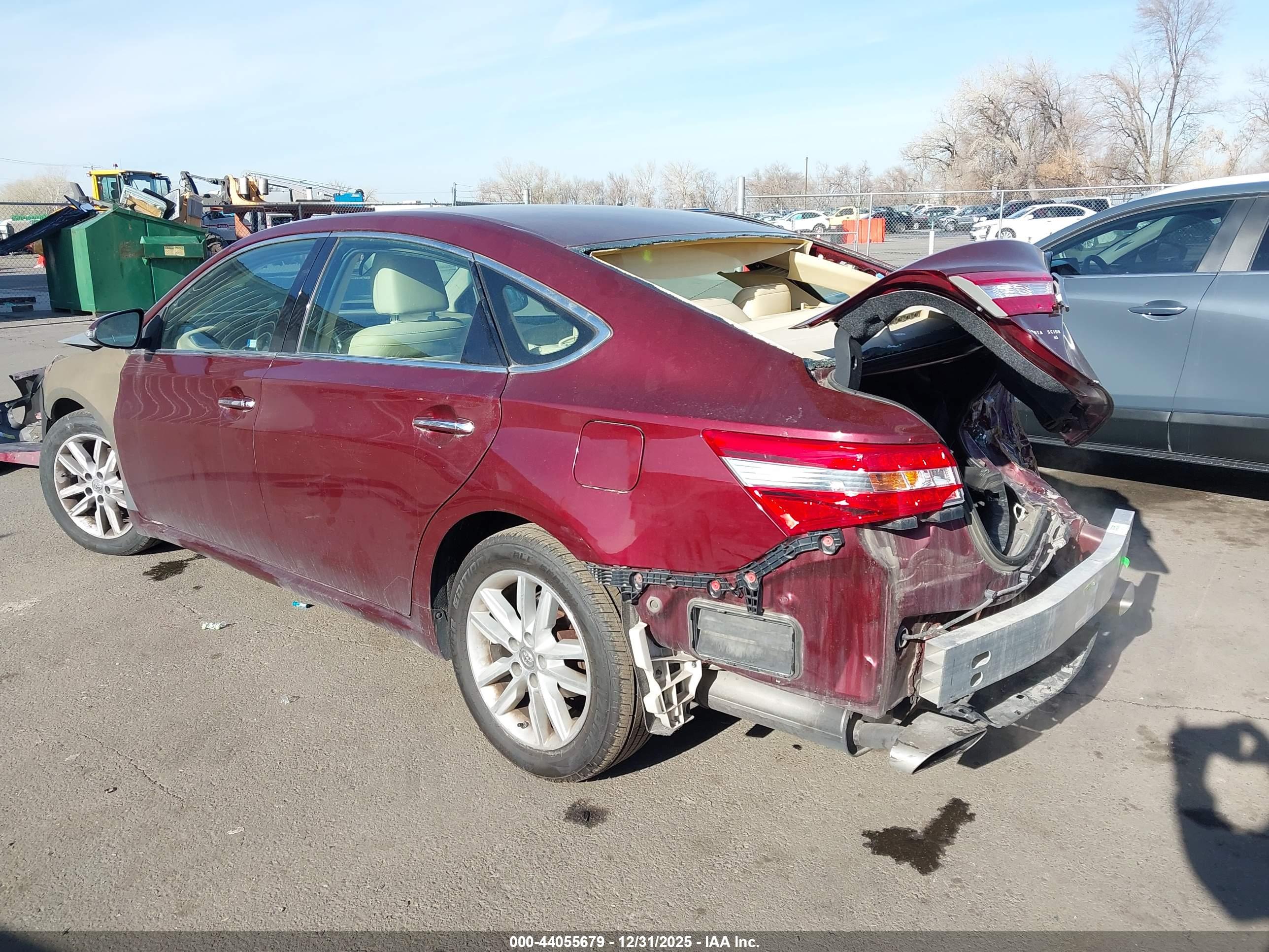TOYOTA AVALON image 3