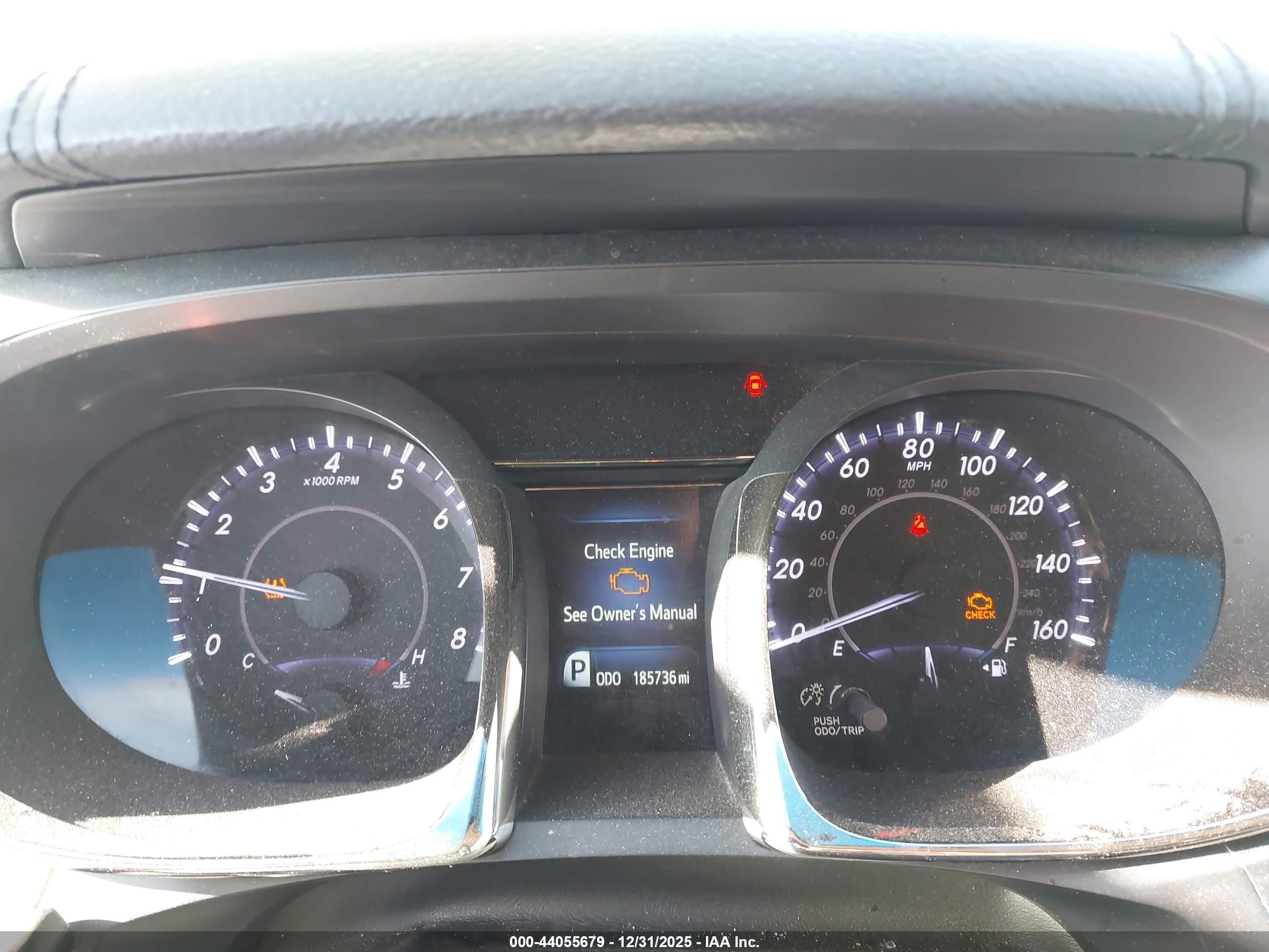 TOYOTA AVALON image 7