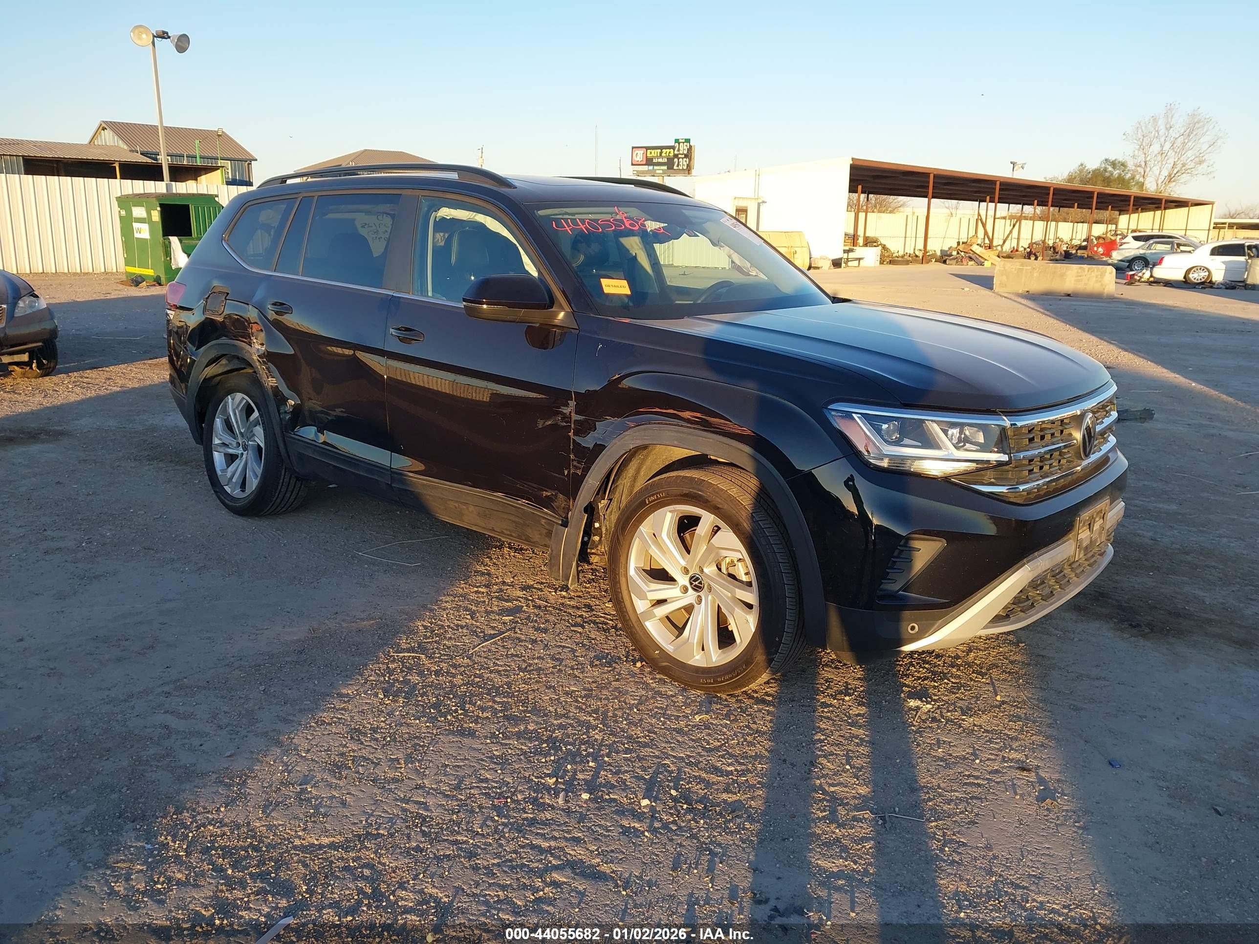 VOLKSWAGEN ATLAS image 6