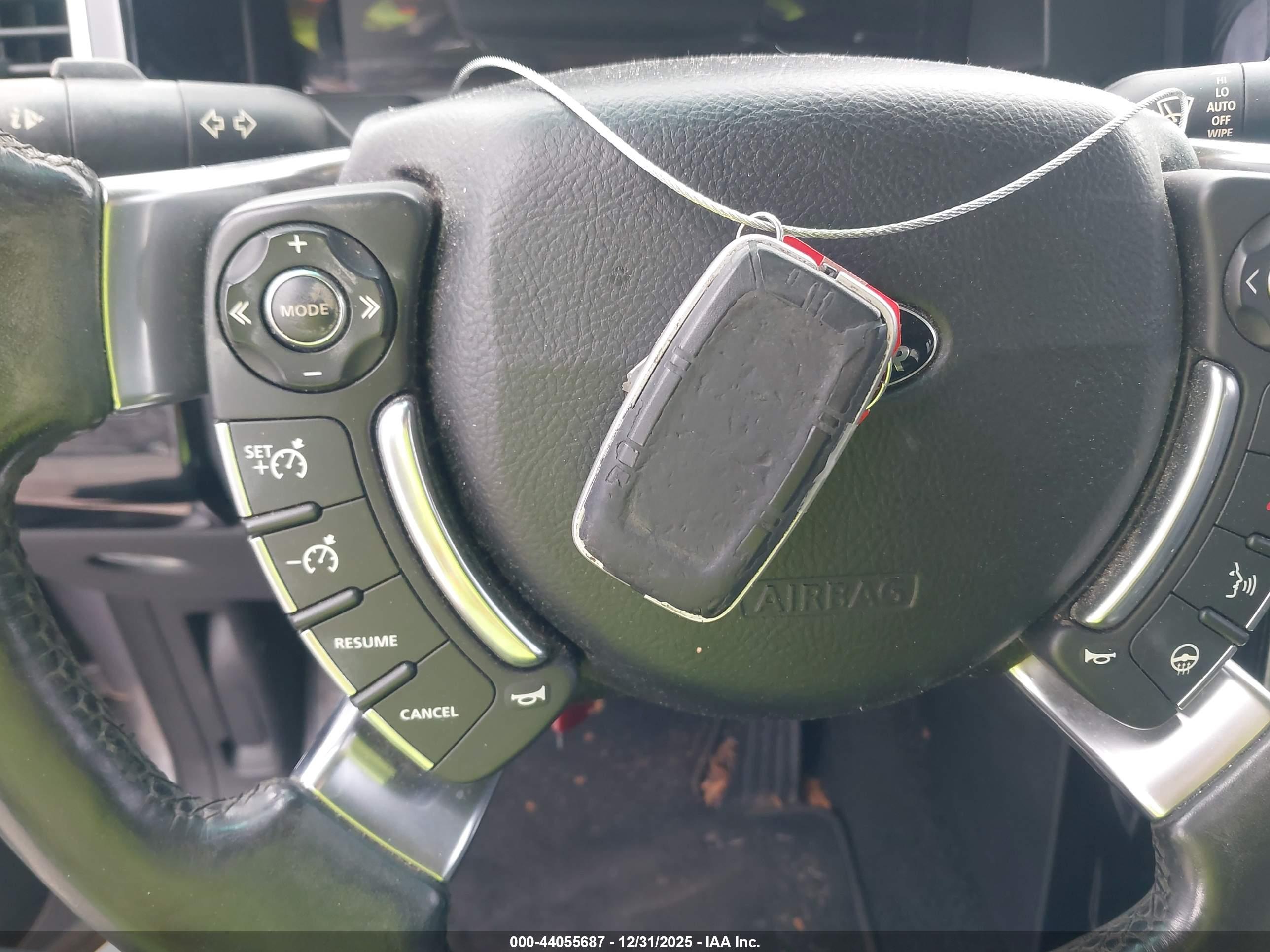LAND ROVER image 11