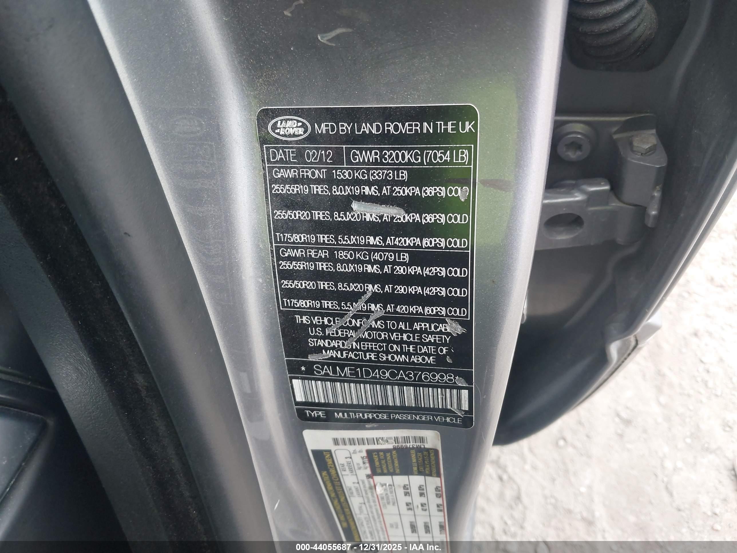 LAND ROVER image 9