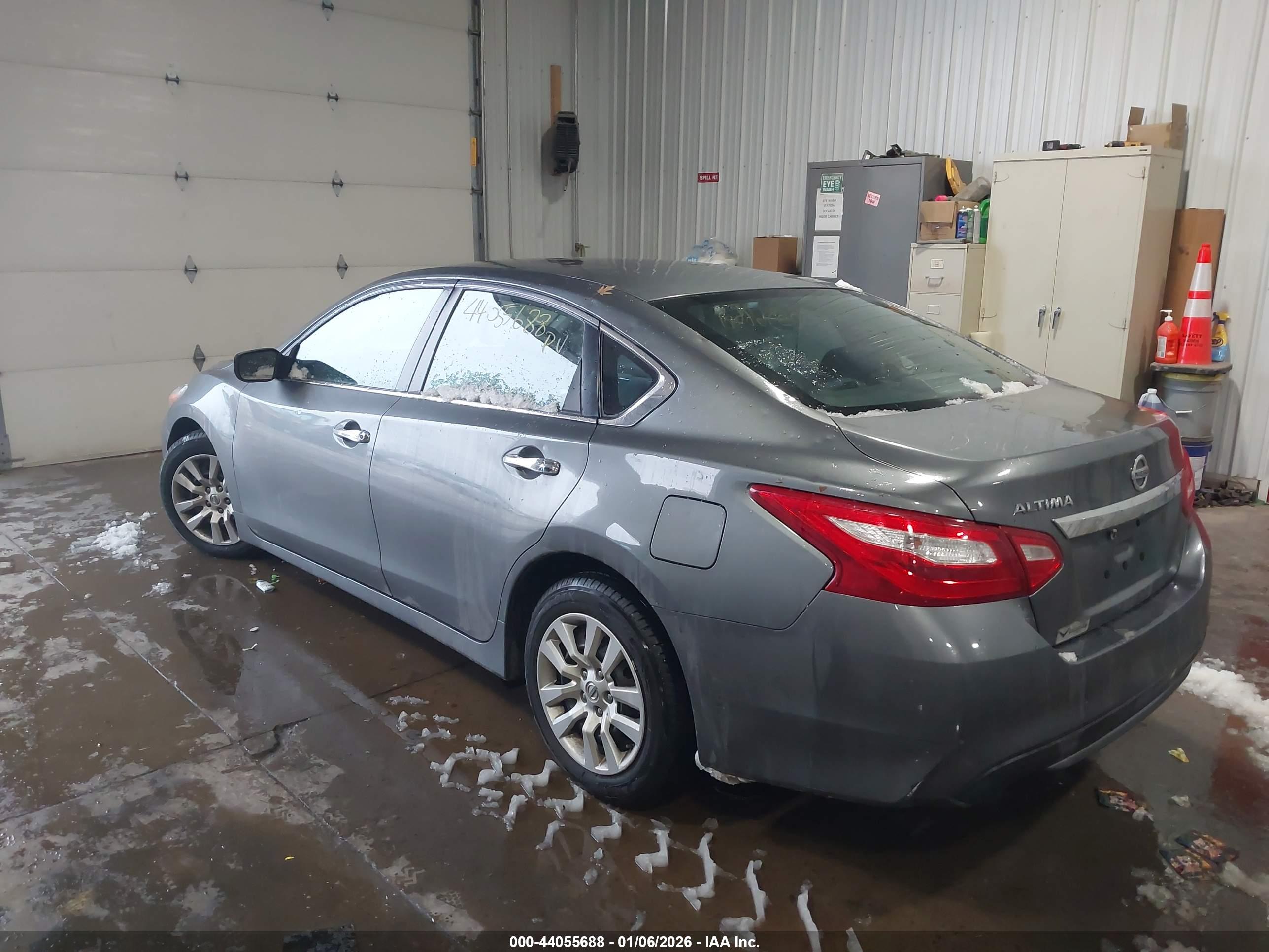NISSAN ALTIMA image 3