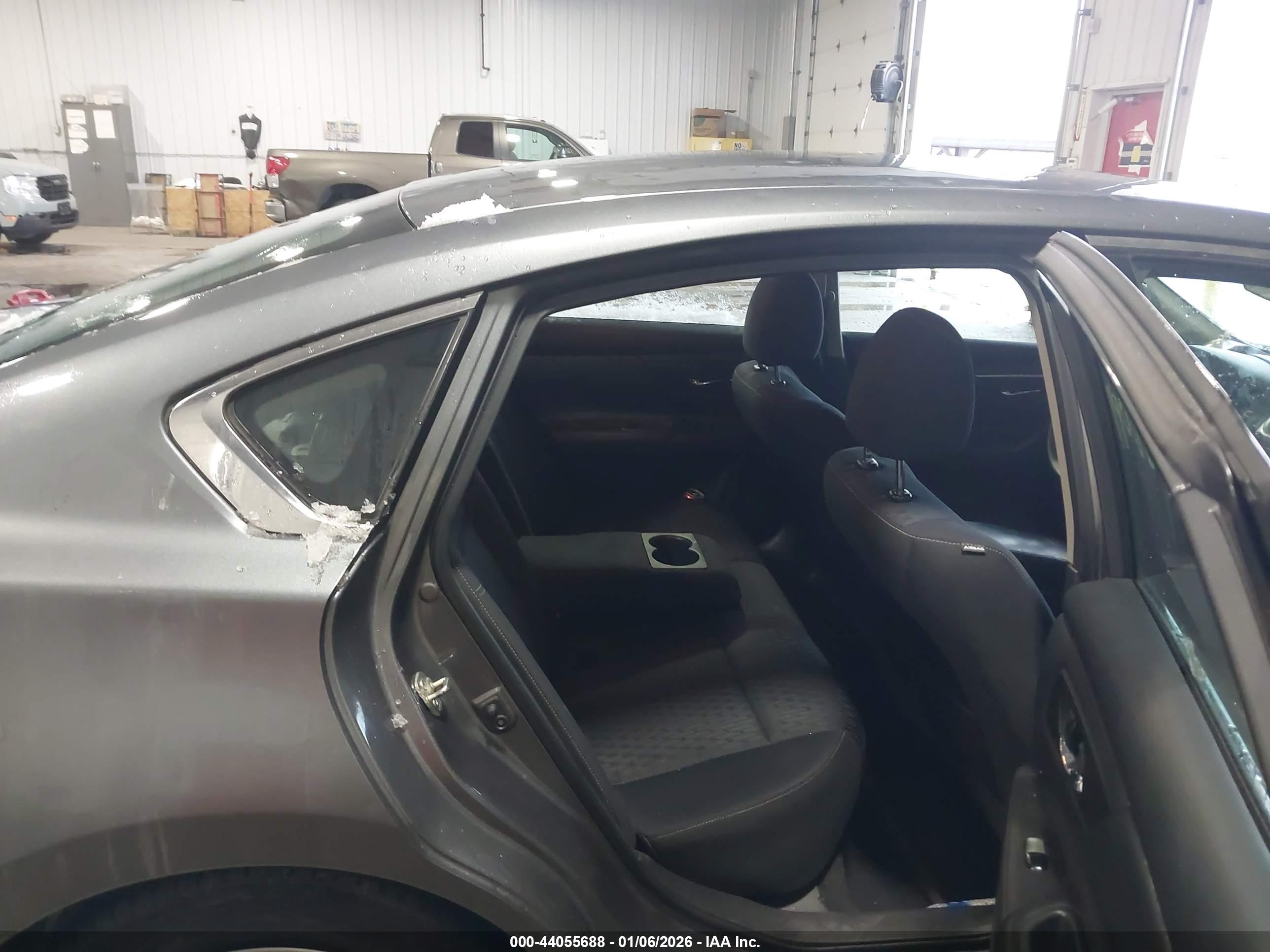 NISSAN ALTIMA image 8