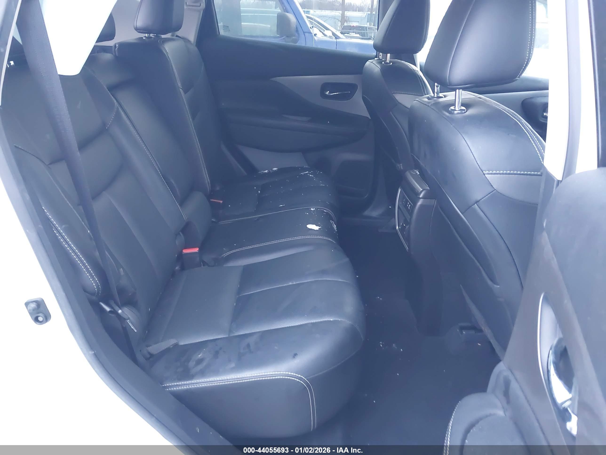 NISSAN MURANO image 8